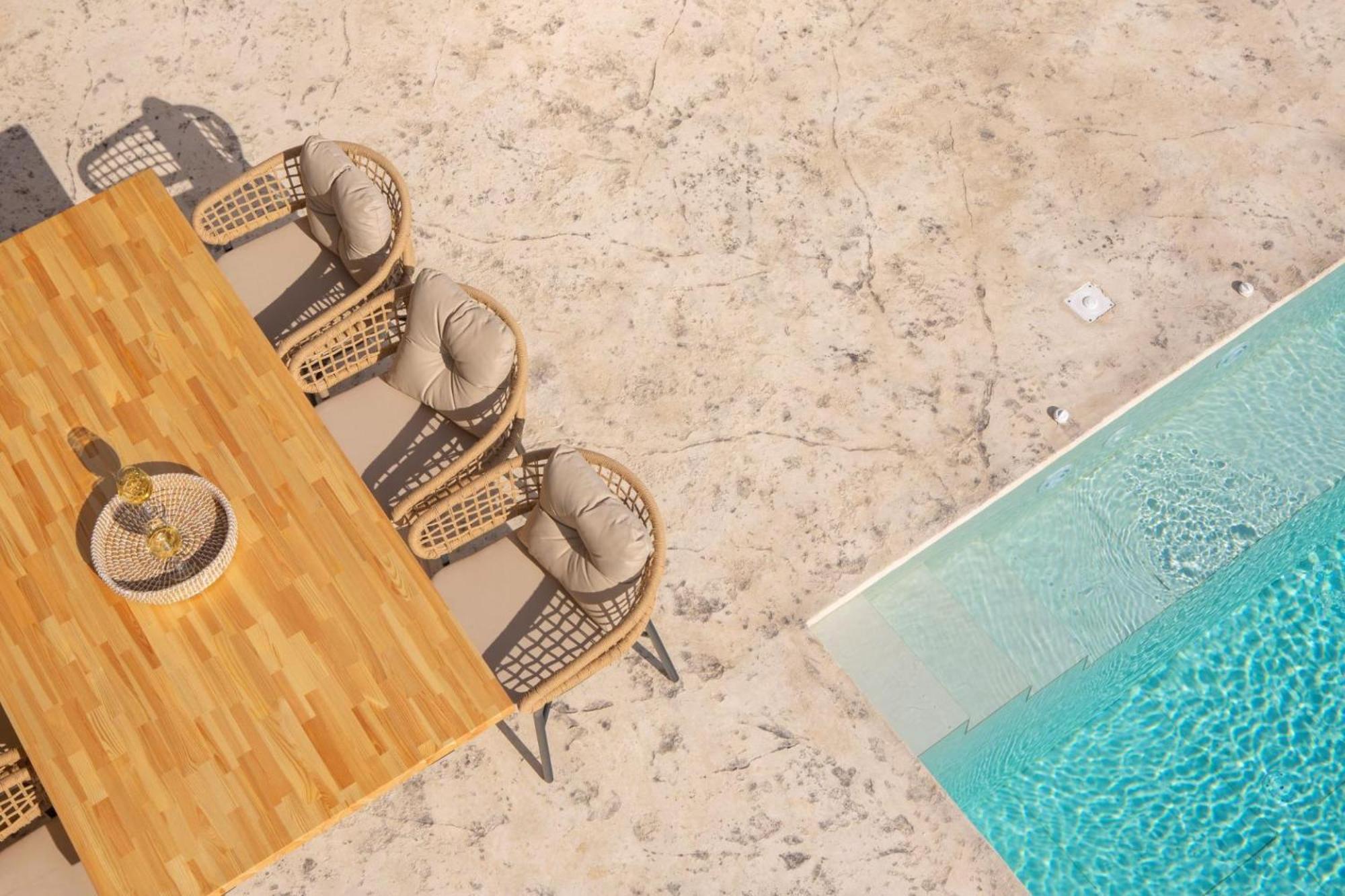 Villa Veramente With Sea View *