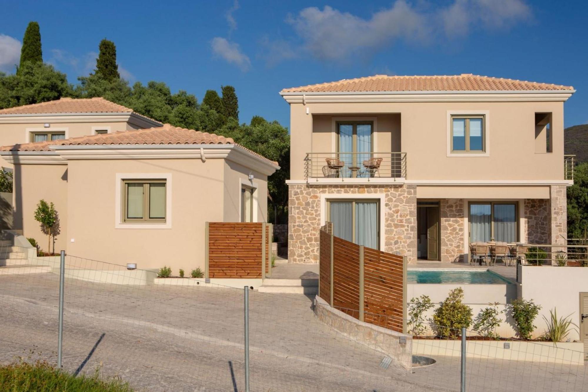 Villa Veramente With Sea View