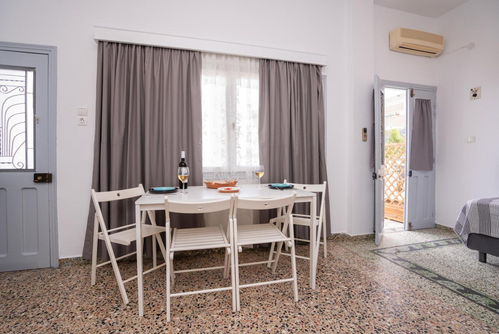Aparthotel Grandma's Sifnos House
