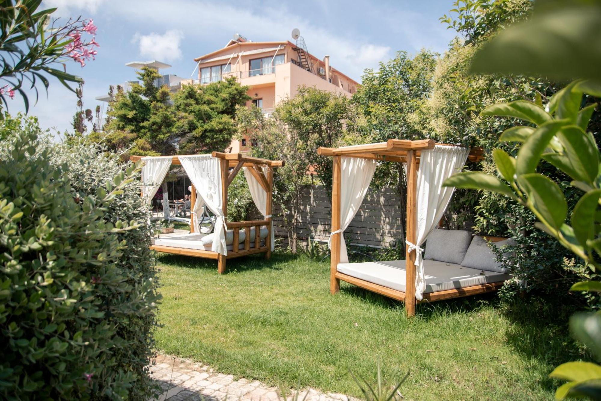 Hotel Georgia's Garden By Omilos