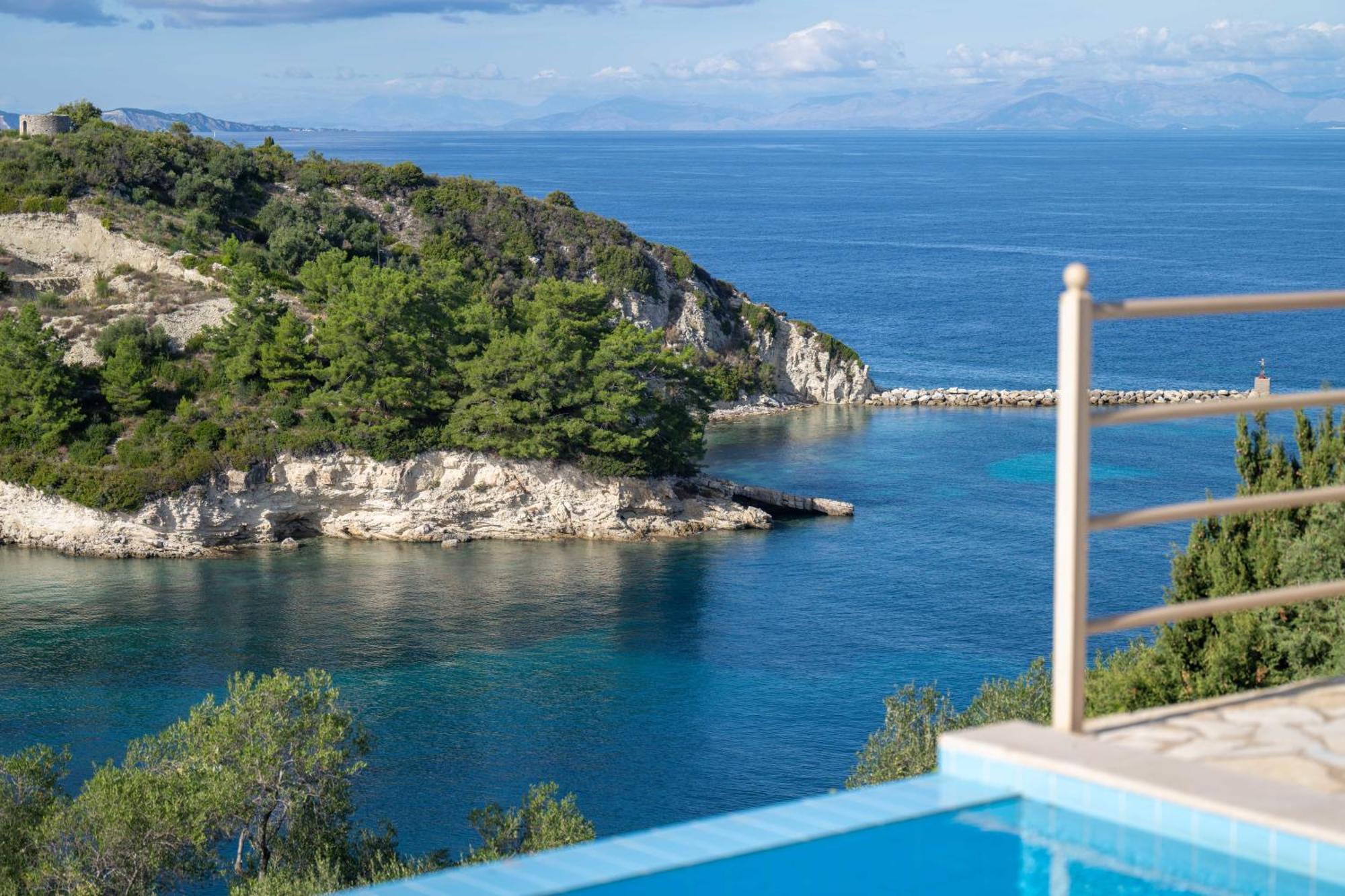 Pangolas Paxos *