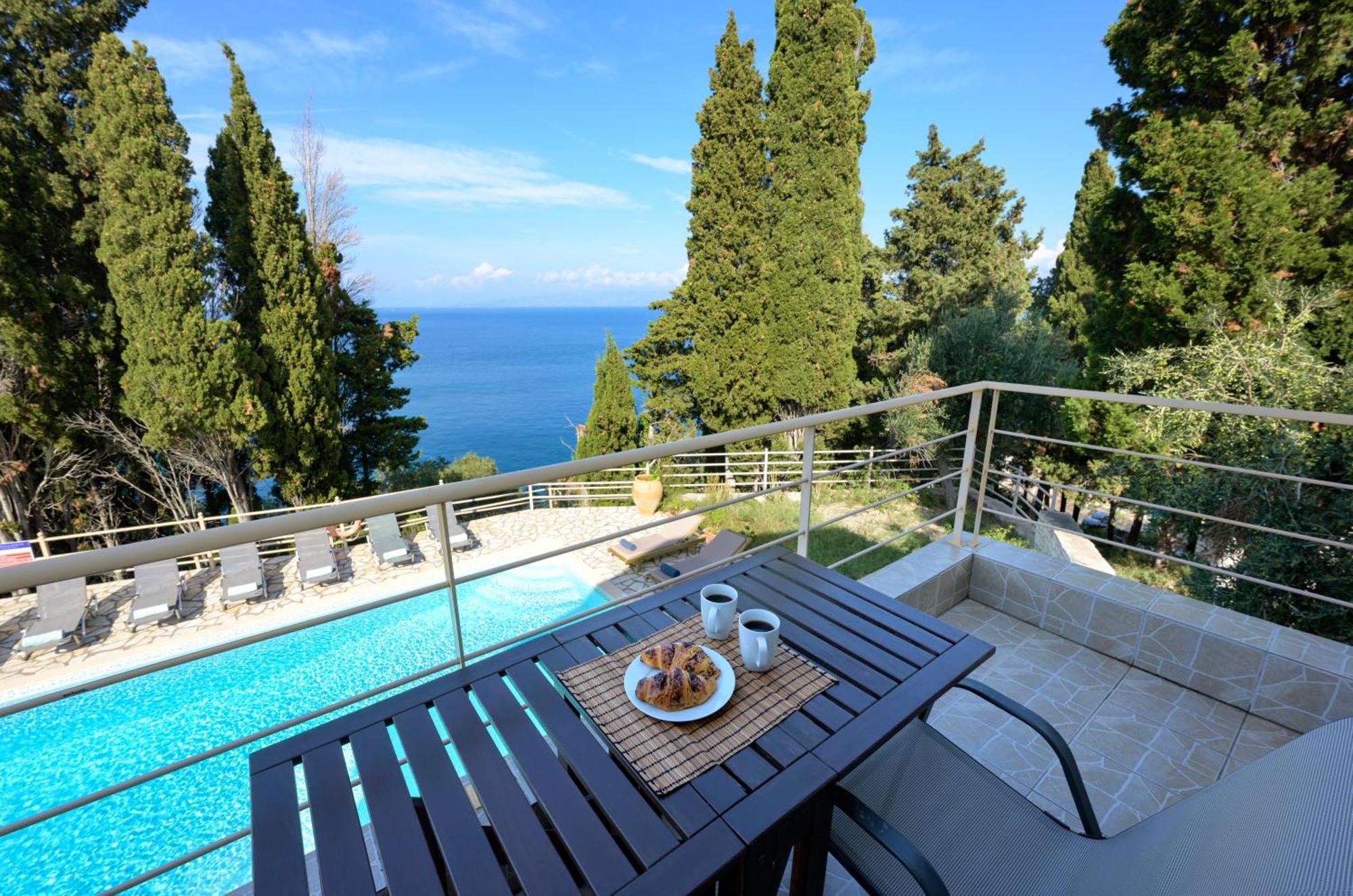 Pangolas Paxos *