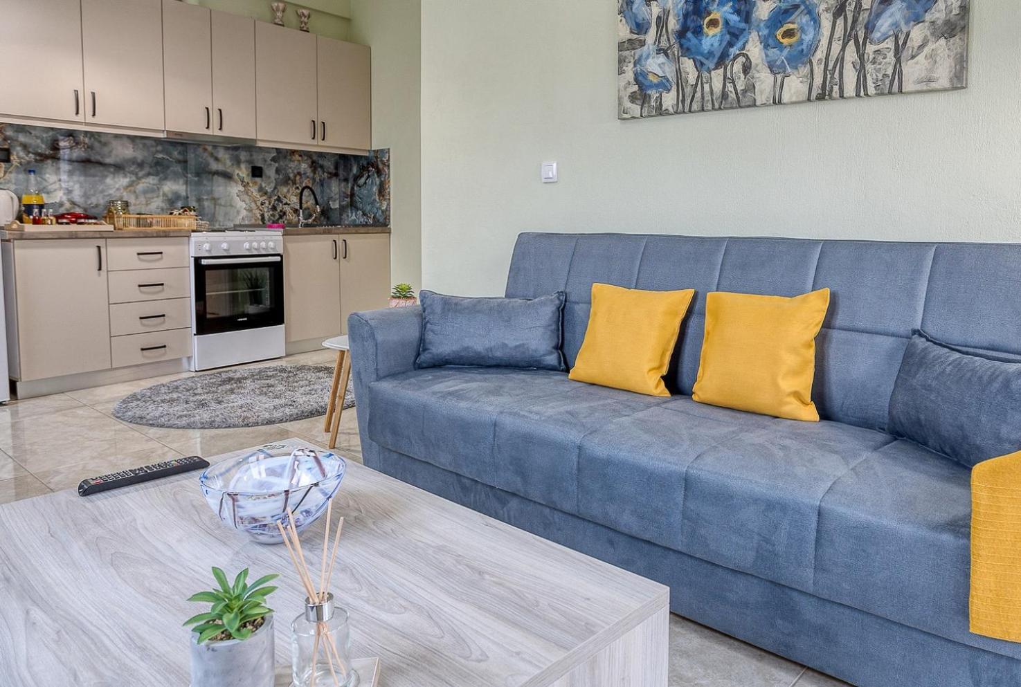Apartment V&v In Vol 1 Pyli
