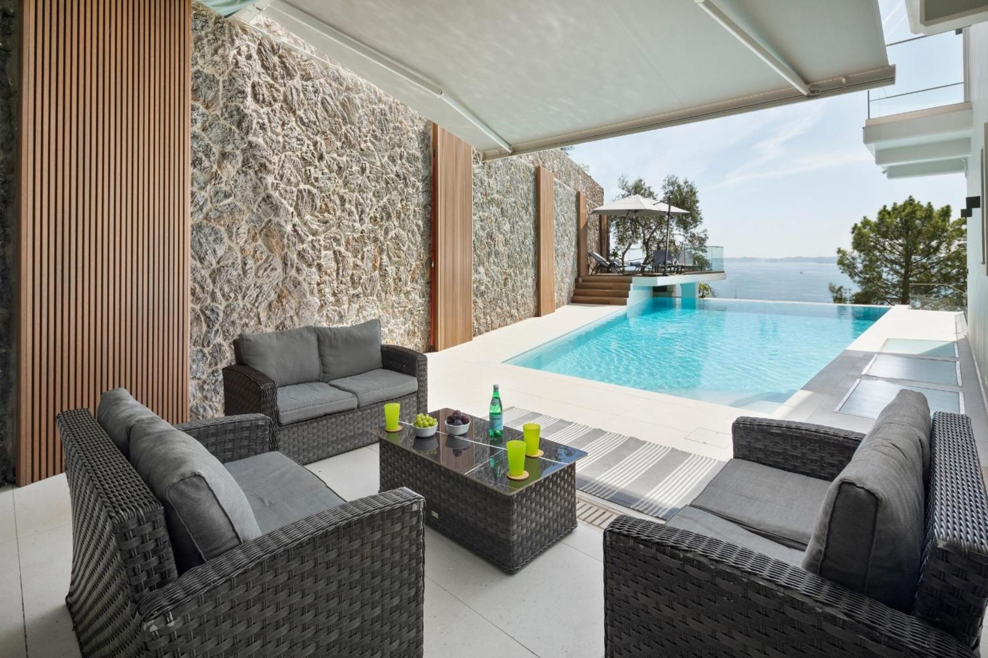 Driftwood Luxury Villa Corfu (city)