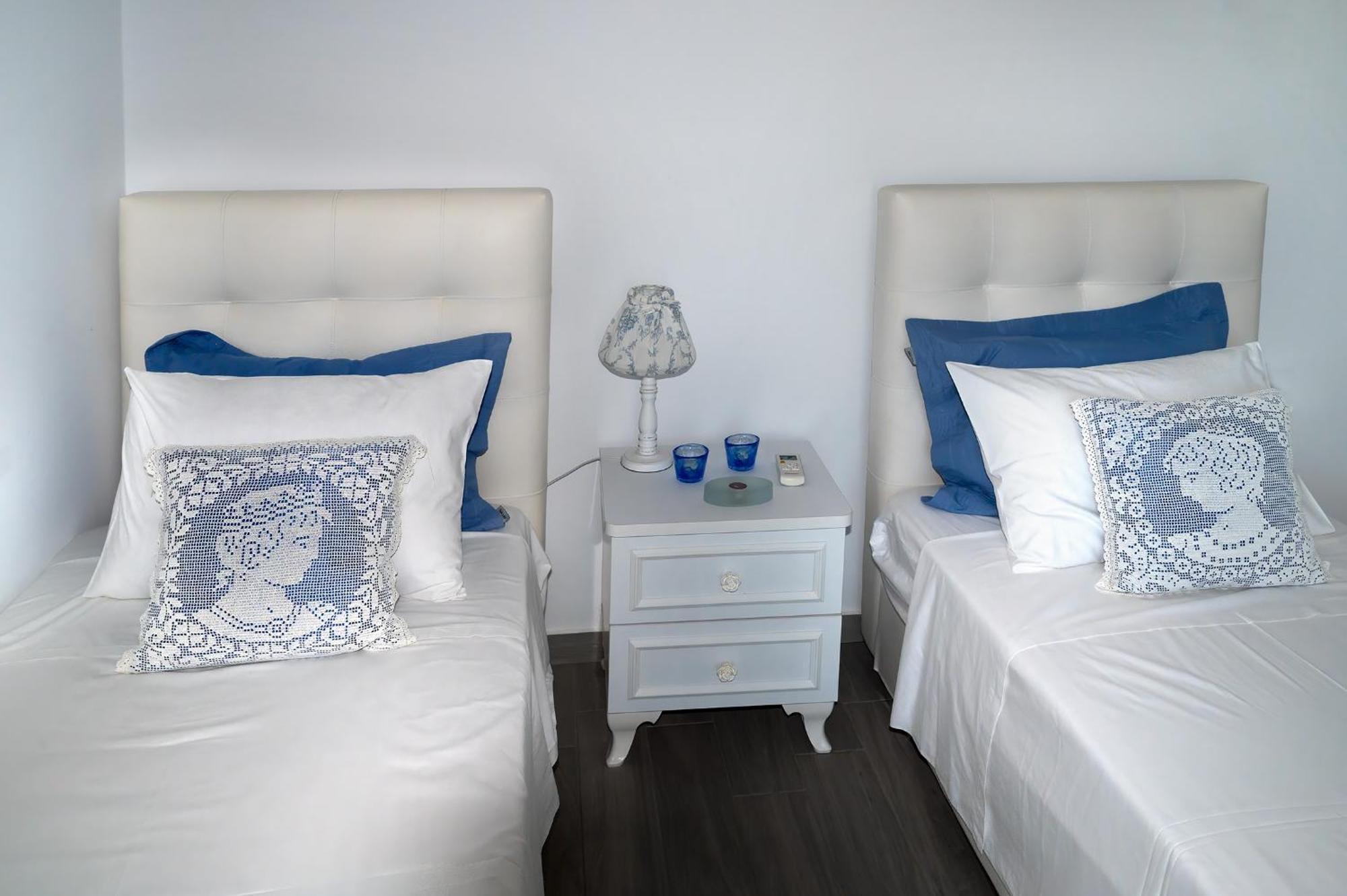 Aelia Luxury Villa Amoopi