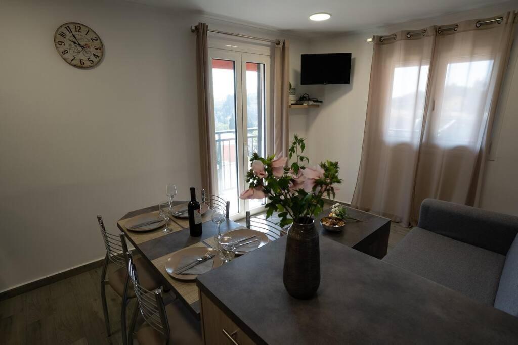 Anna Apartment *
