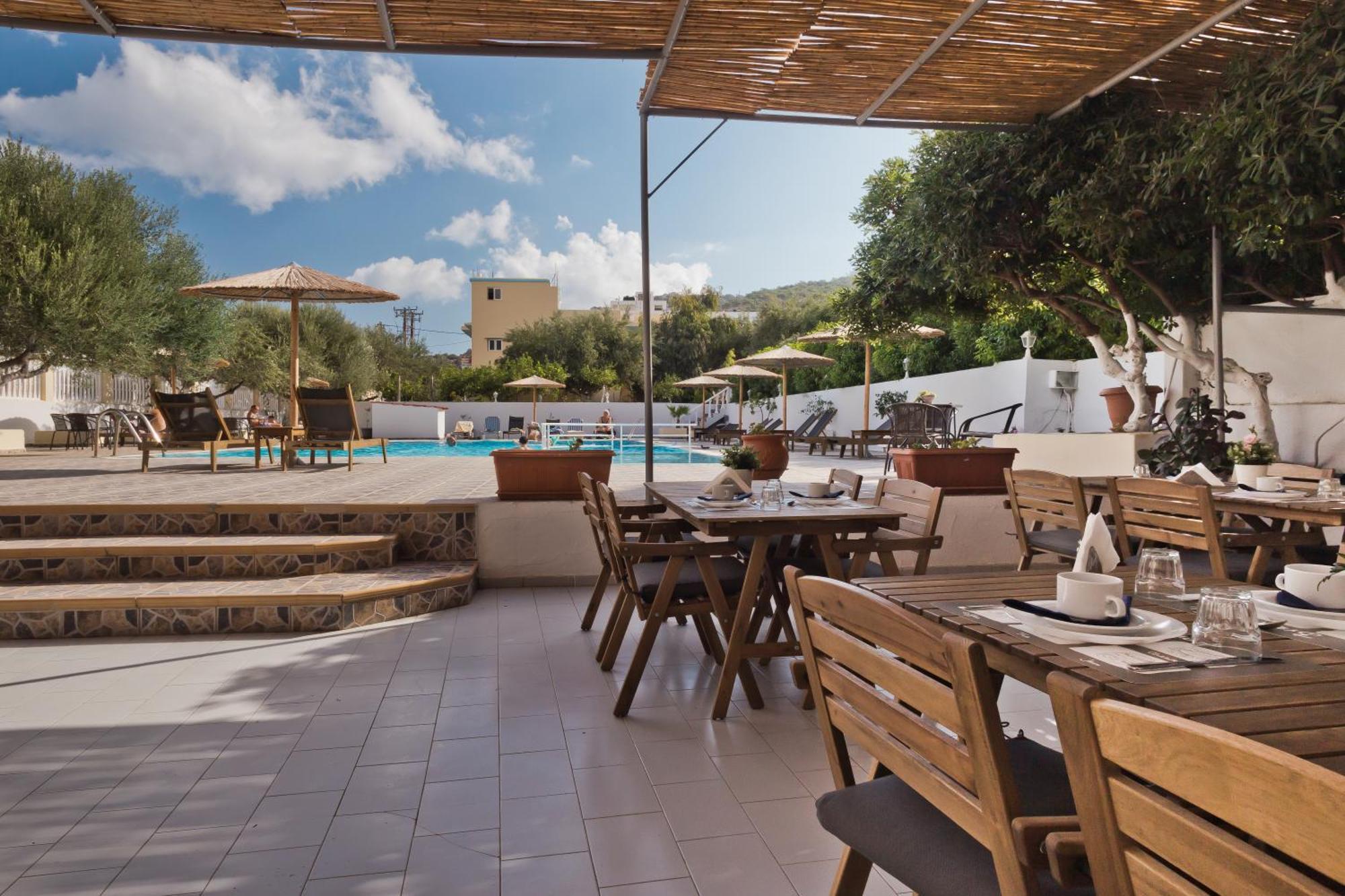 Aparthotel Regina & Karpathos Town (Pigadia)