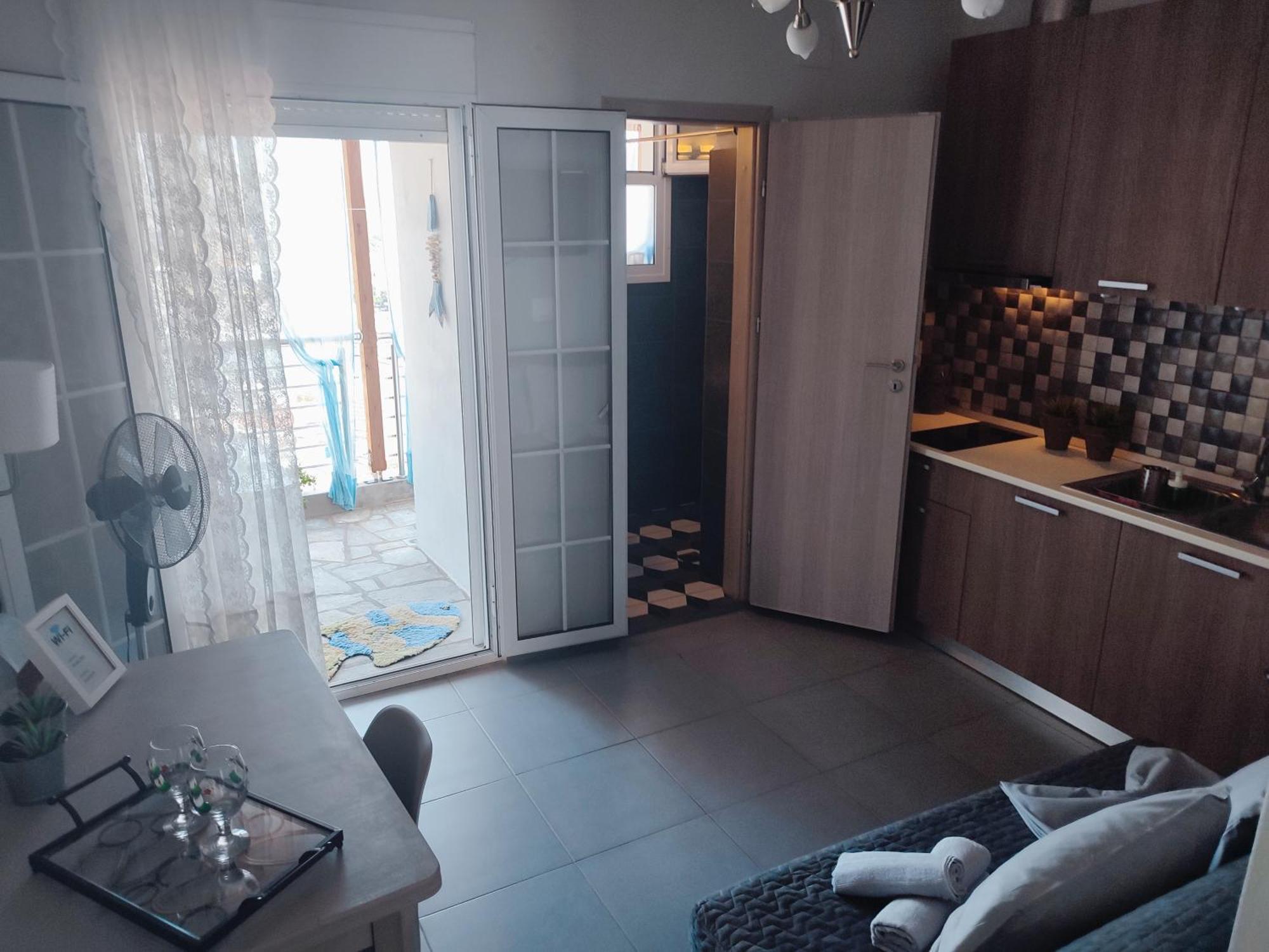 Kastro House Holiday home *