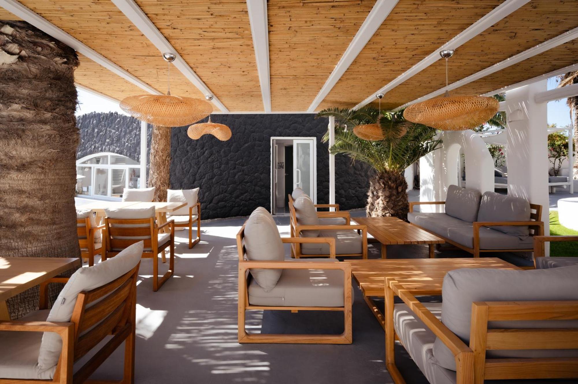 Daedalus Fira (Santorini)