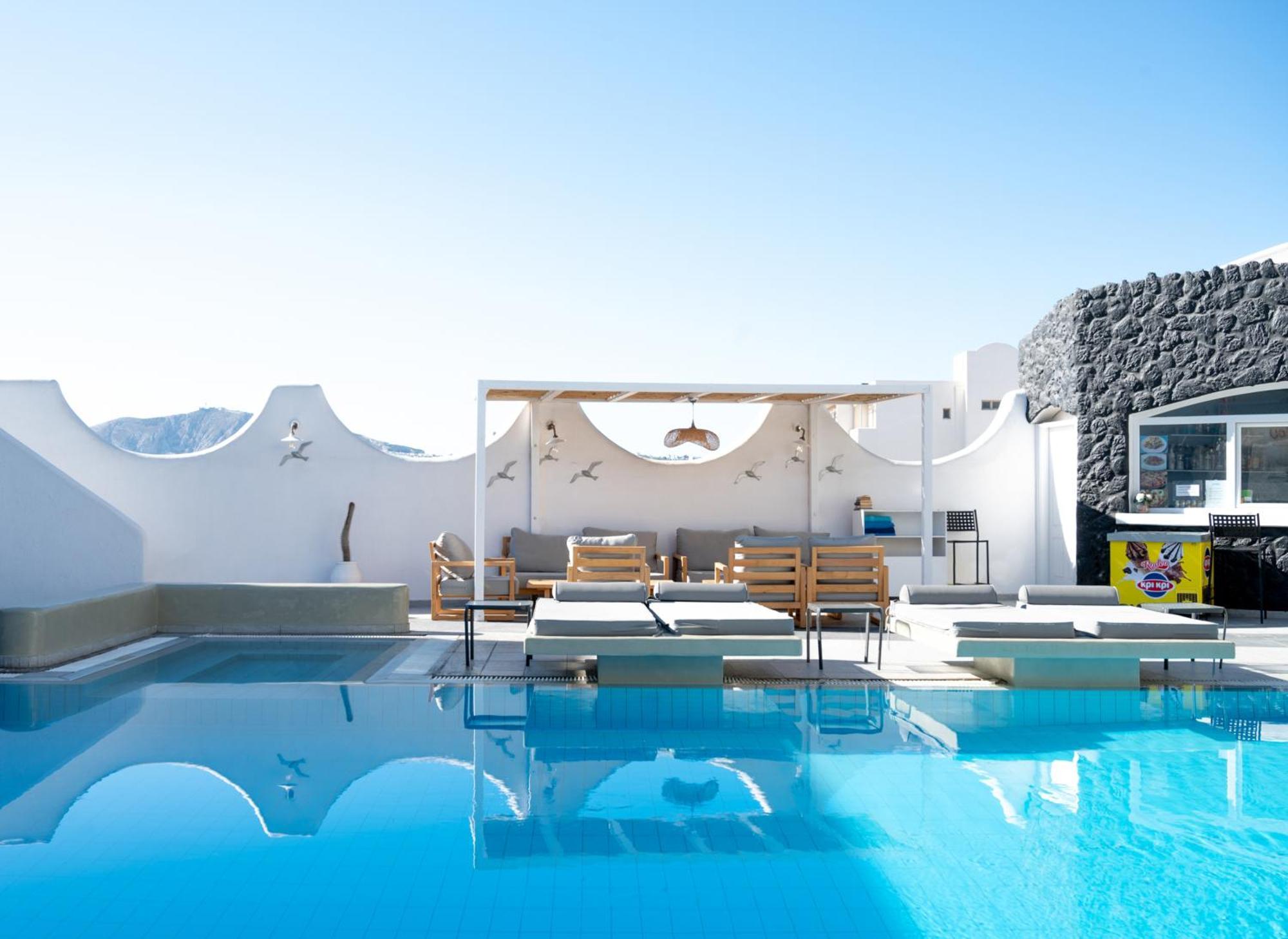 Daedalus Hotel Fira (Santorini)