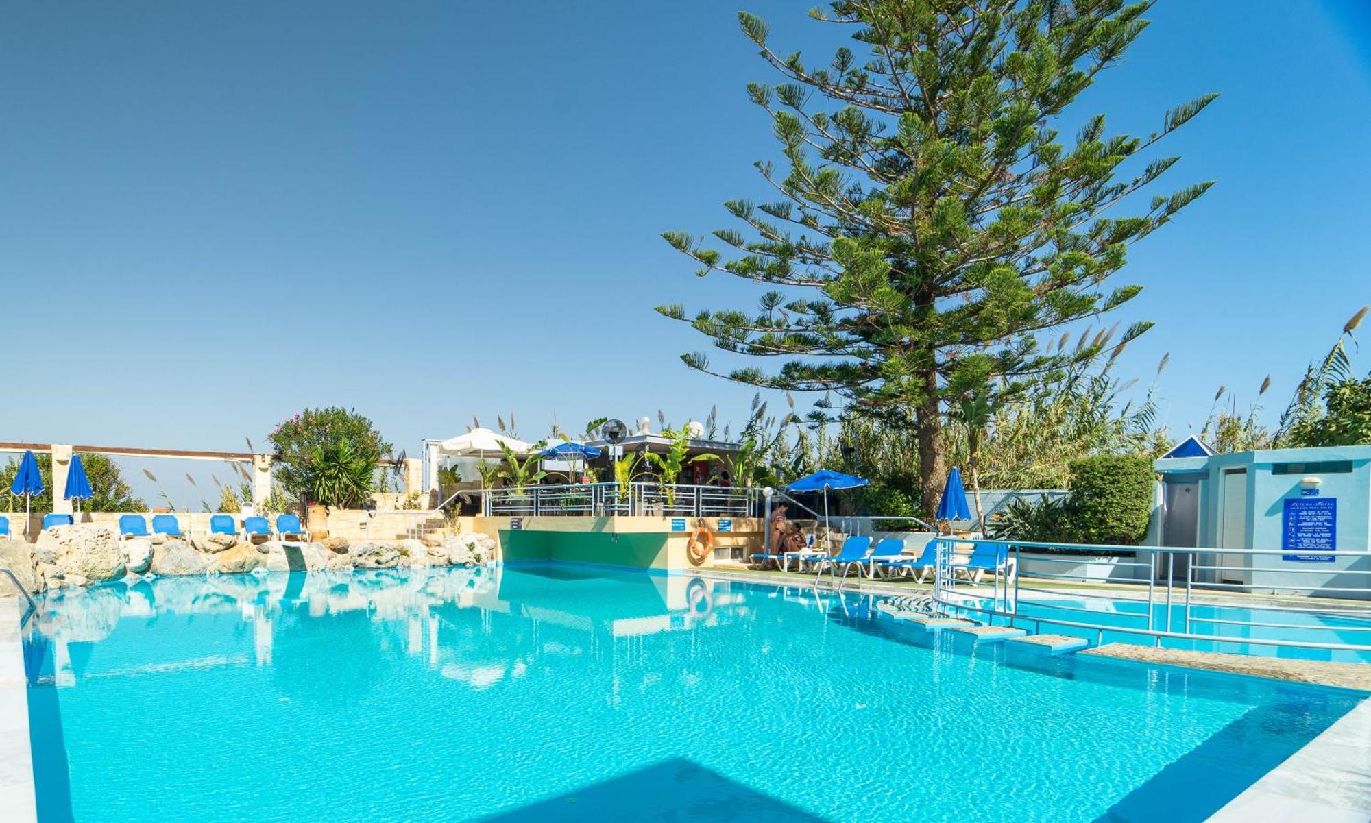 Futura Aparthotel 2*