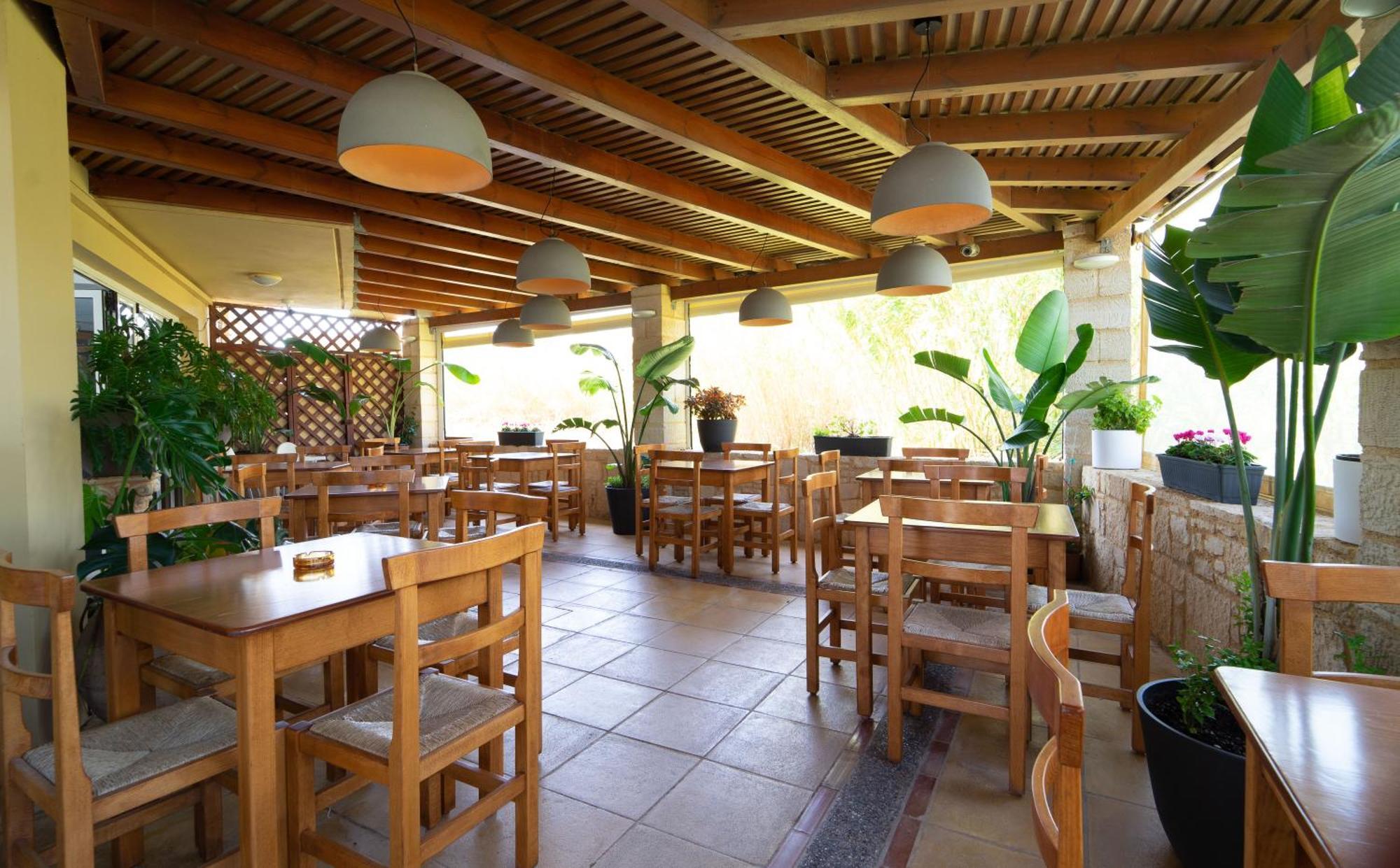 Futura 2* Maleme (Crete)