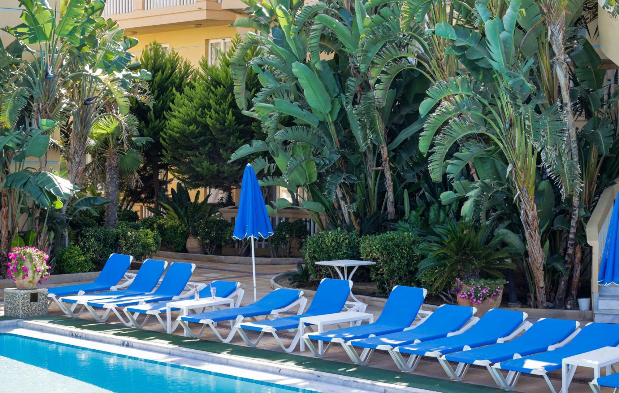 Aparthotel Futura 2*