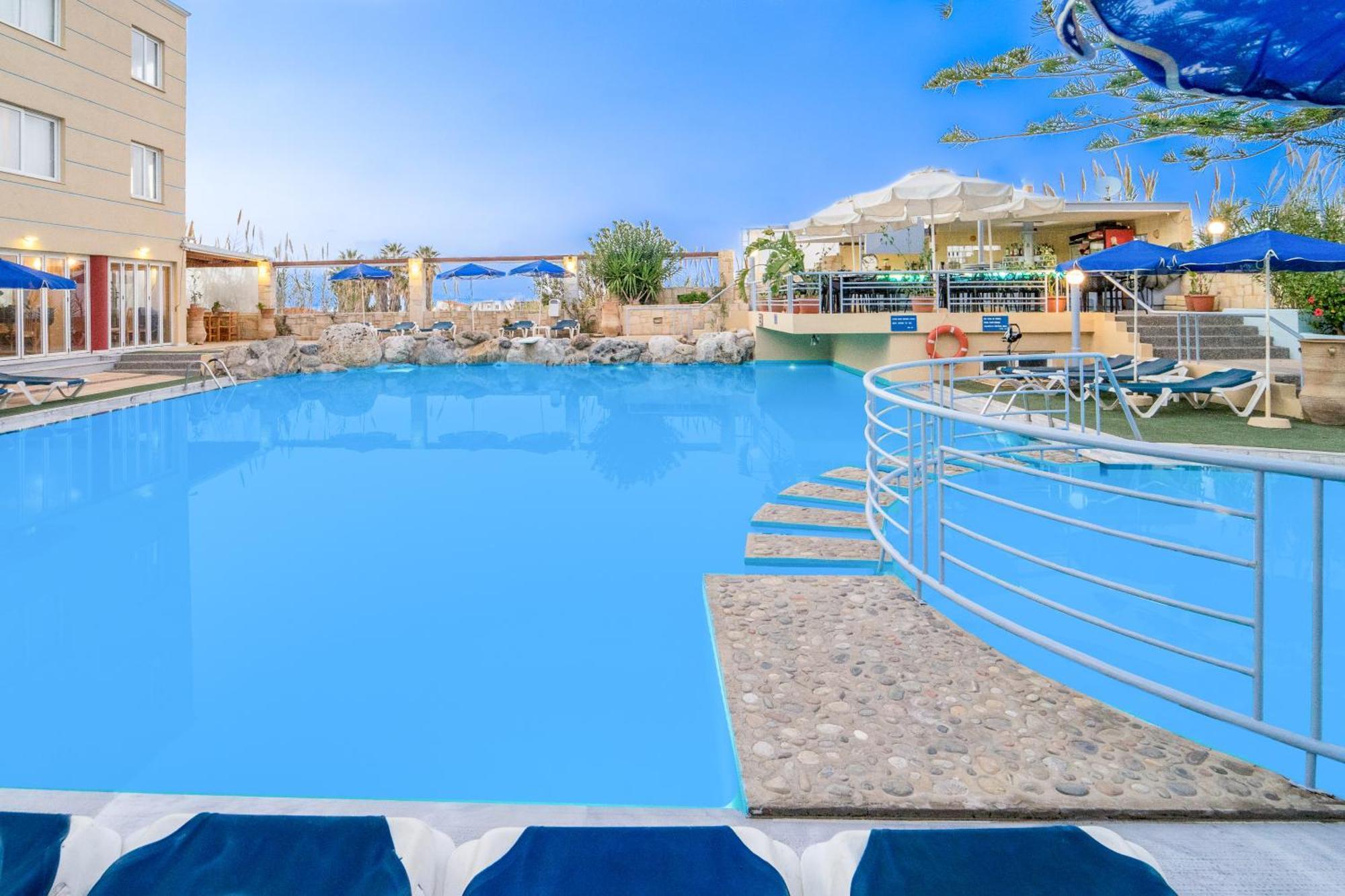 Futura Aparthotel Maleme (Crete)