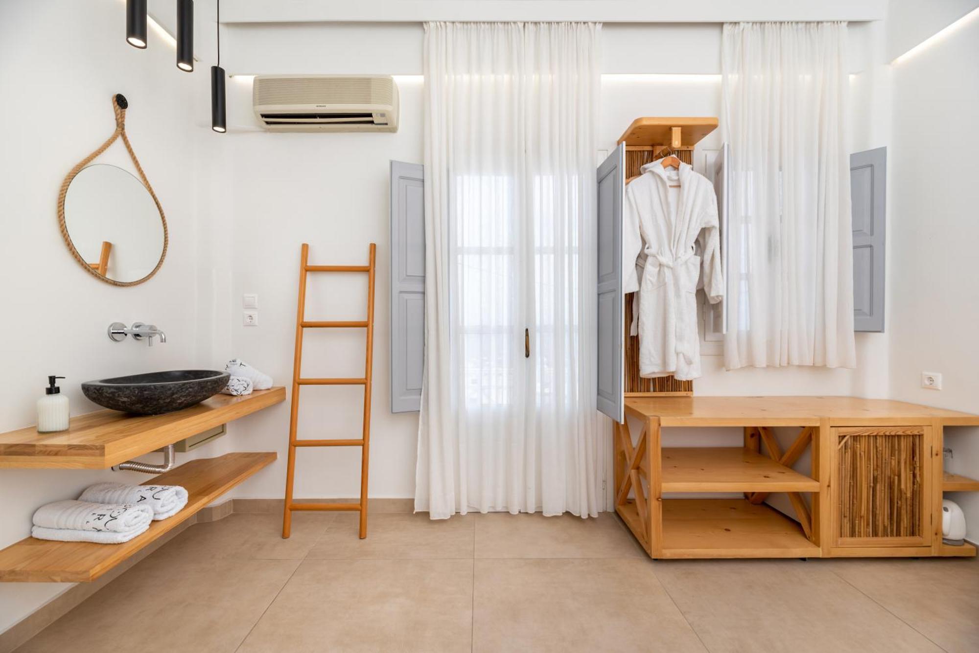 Hotel Thira Fira (Santorini)
