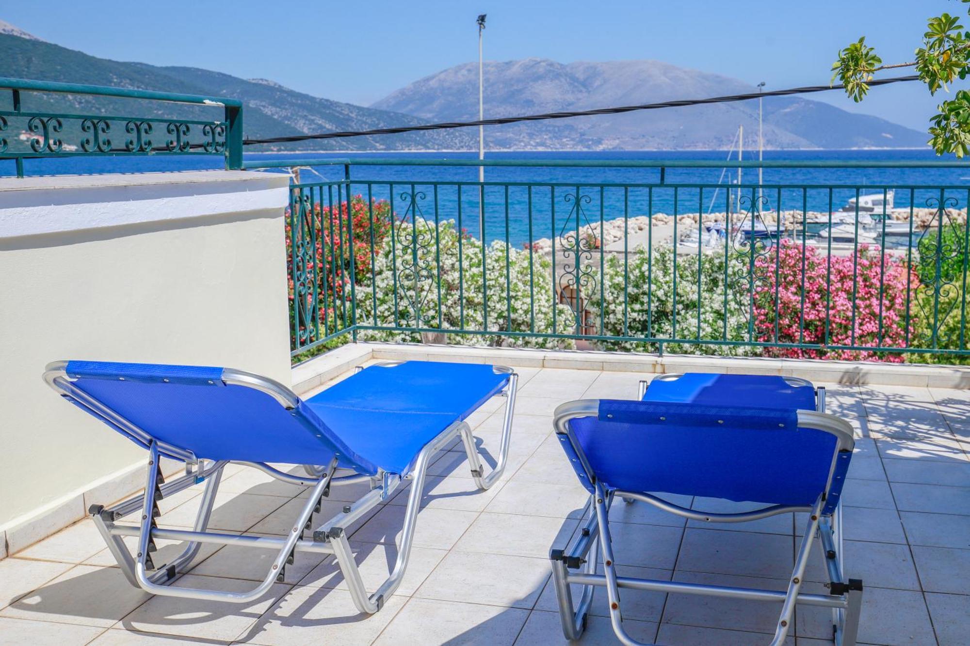 Aparthotel Filalithis & *