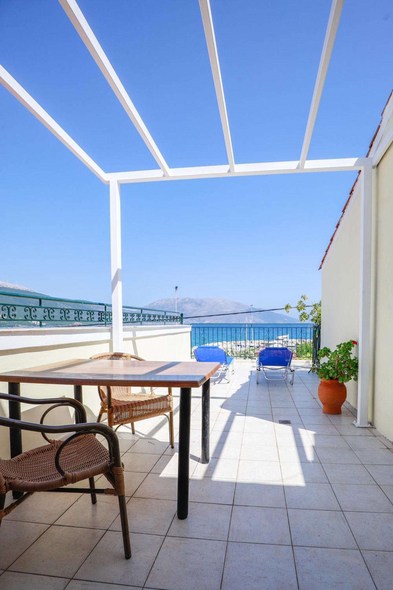 Aparthotel Filalithis &