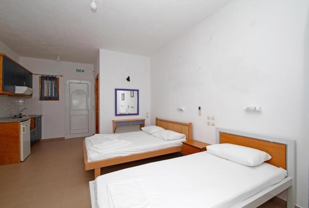 Rosa's Apartment Lourdata (Kefalonia)