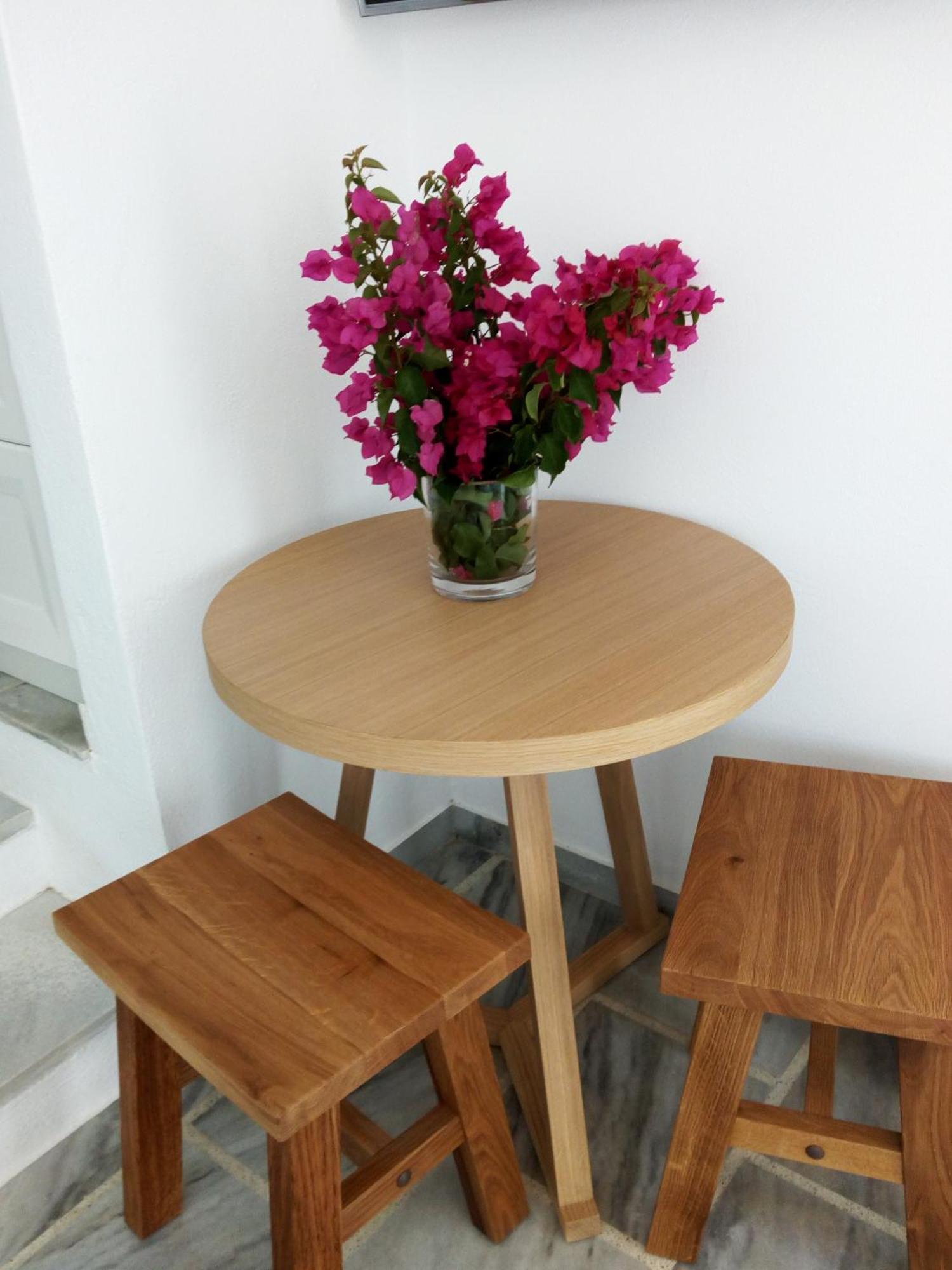 Despina's Mare Naousa (Paros)