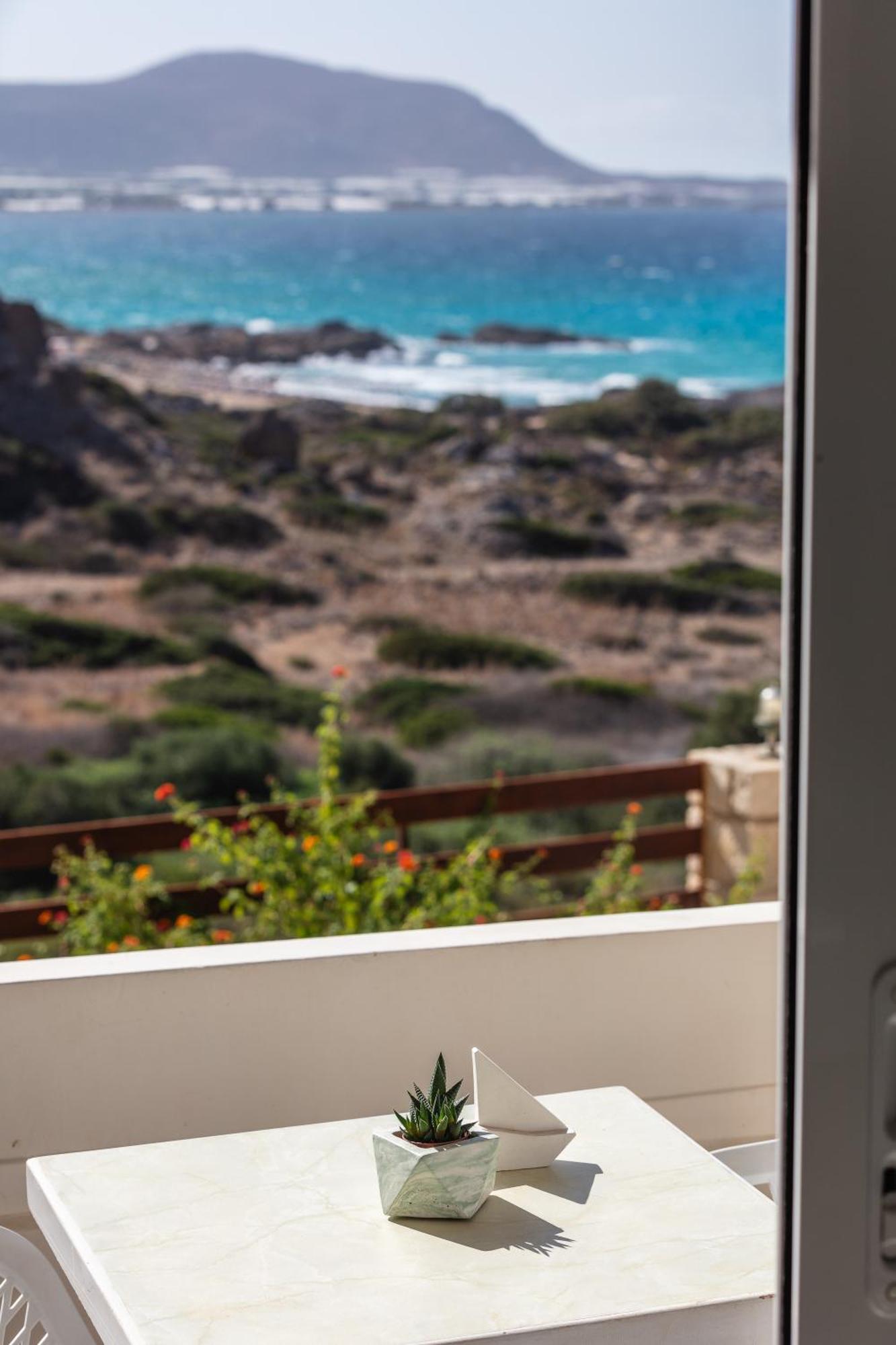 Bay Aparthotel 2*