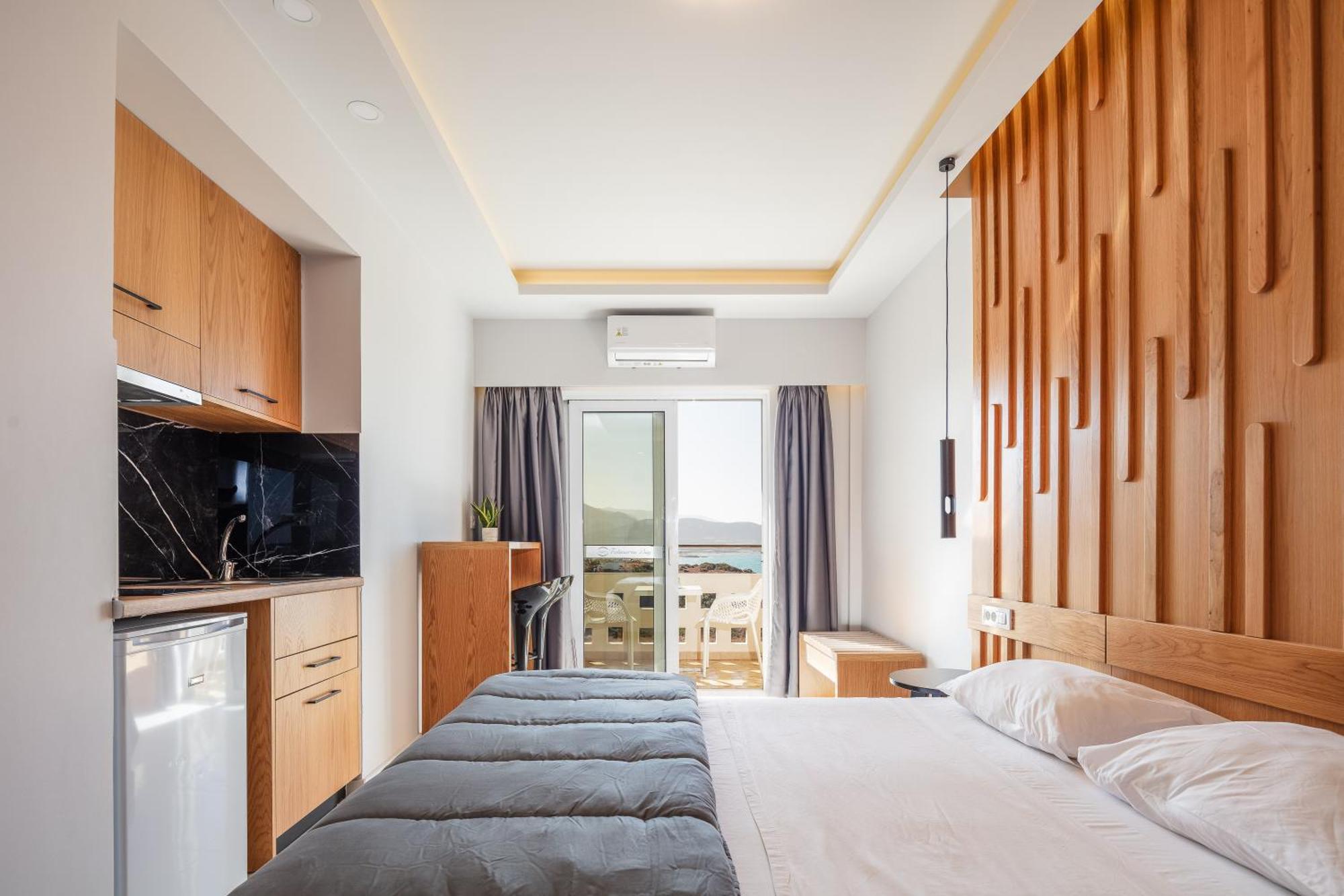 Aparthotel Bay 2*