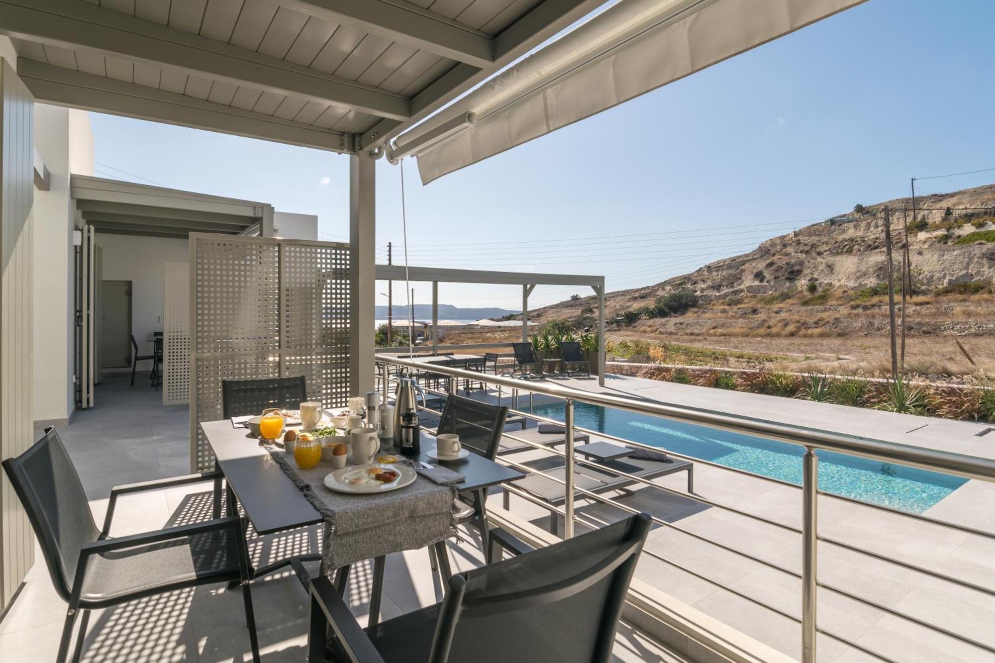 Thiopetra Villa Triovasalos