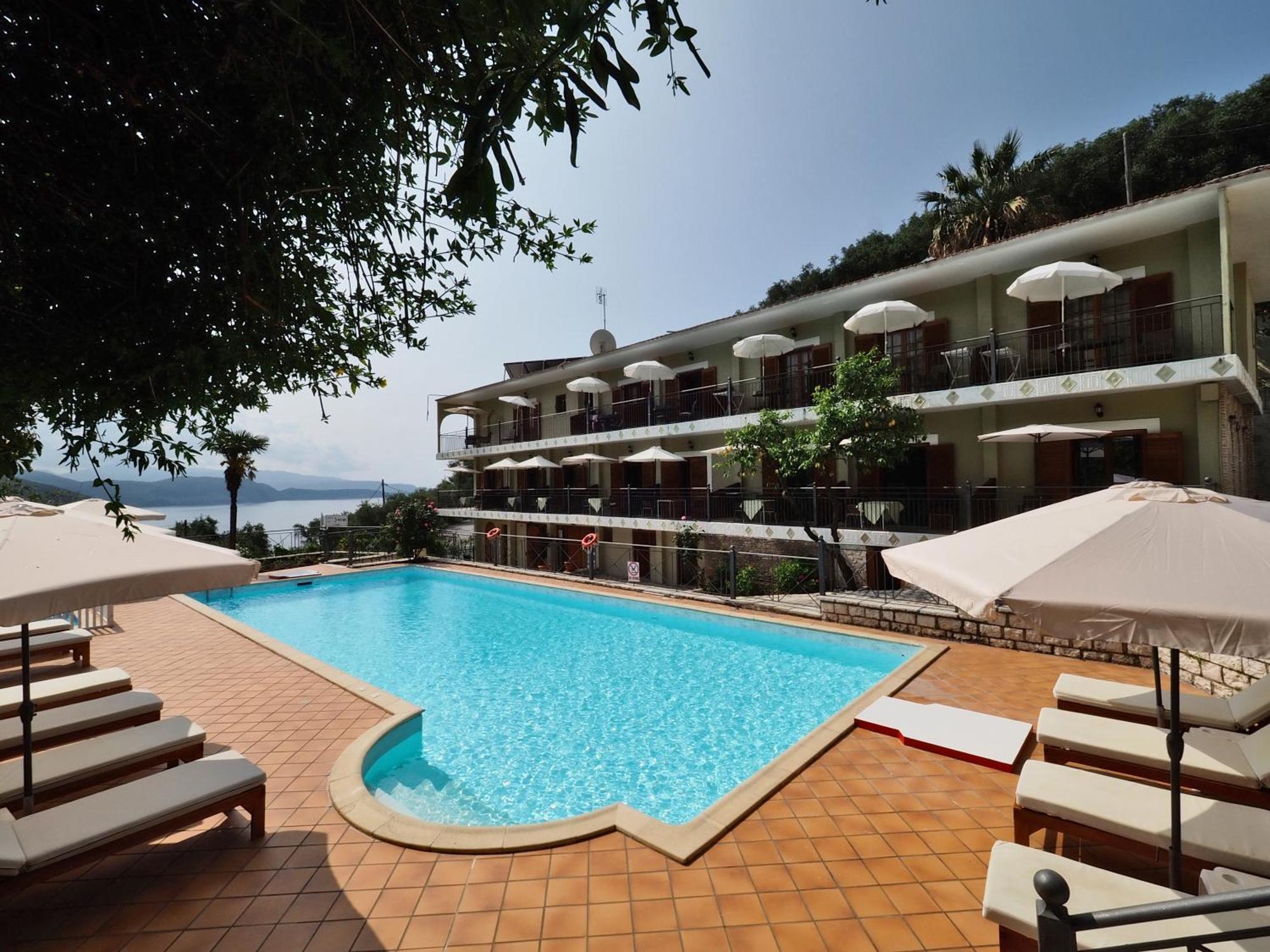 Bella Vista & Aparthotel 2*