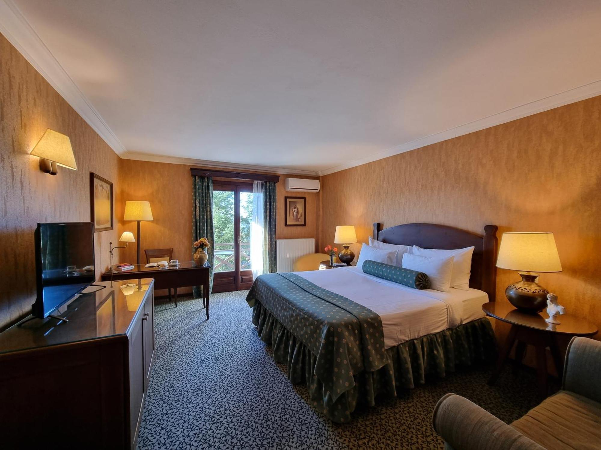 Hotel Likoria 4*