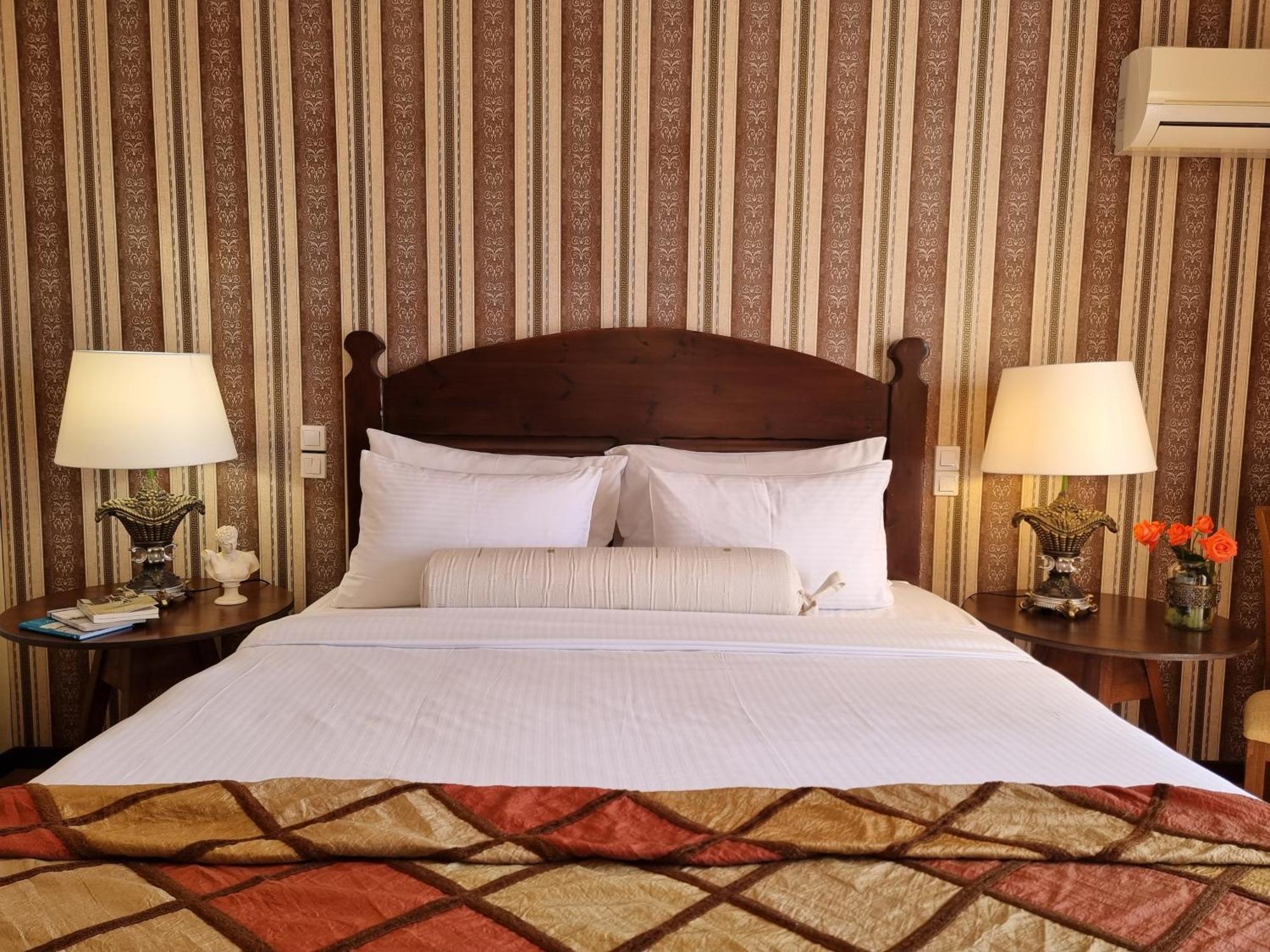 Likoria Hotel 4*
