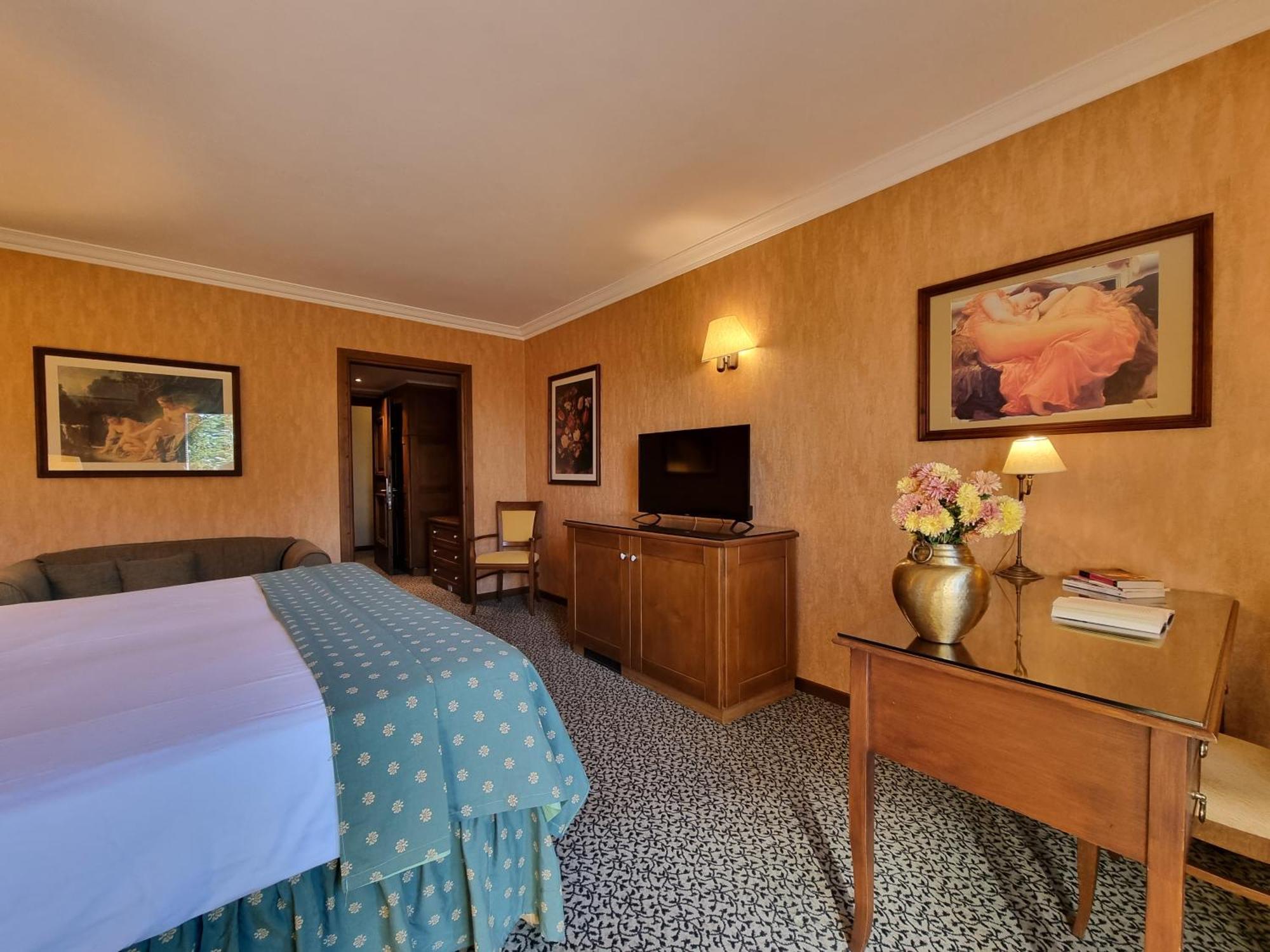 Likoria Hotel