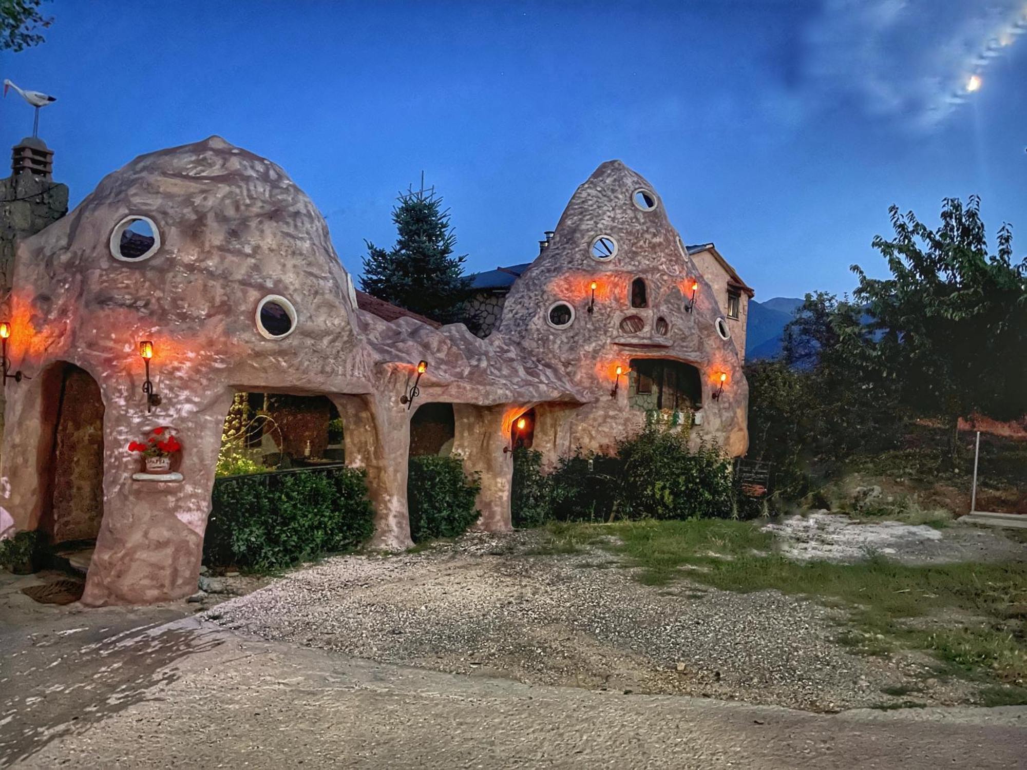 Anemoessa Guest house
