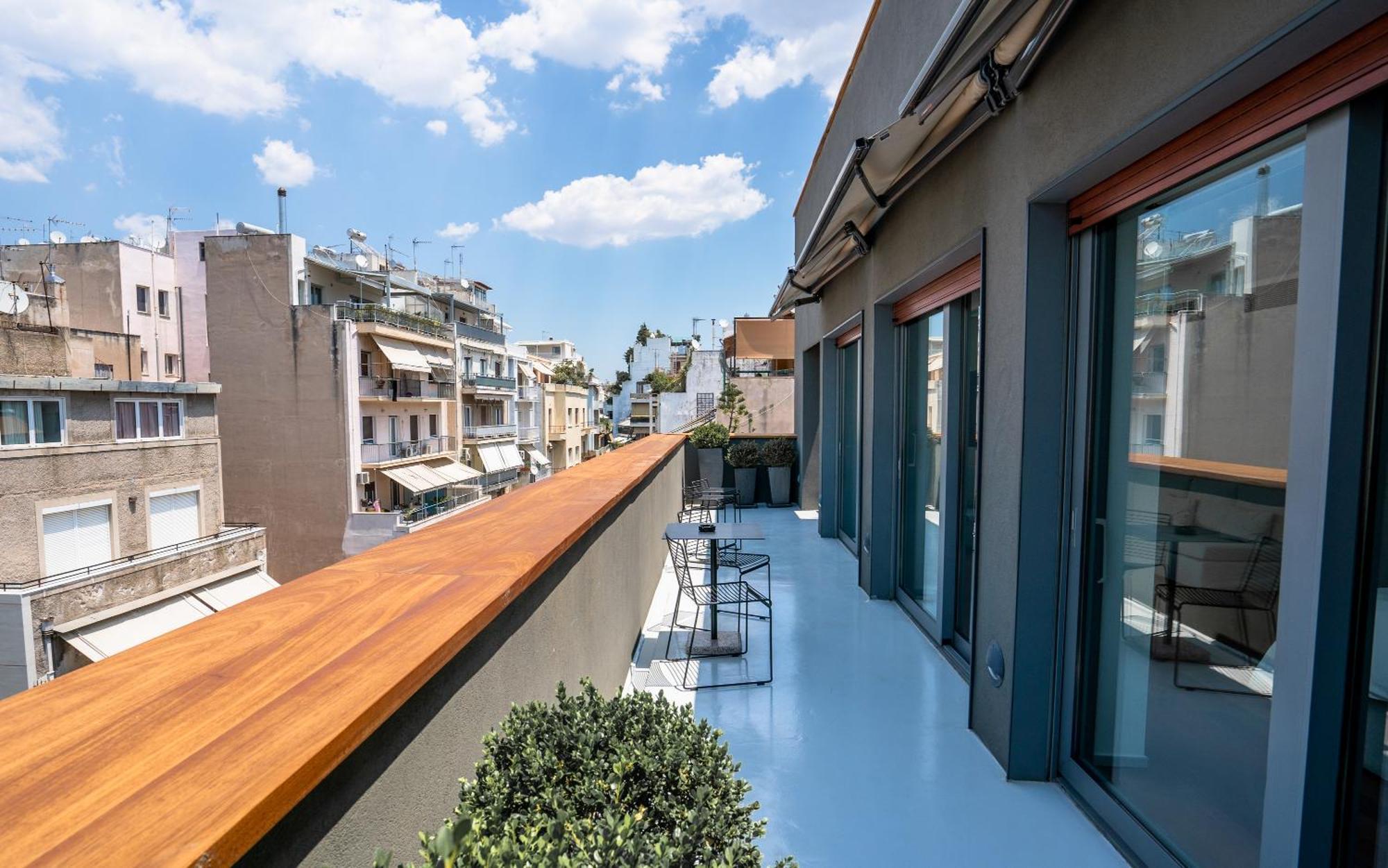 Periscope Hotel