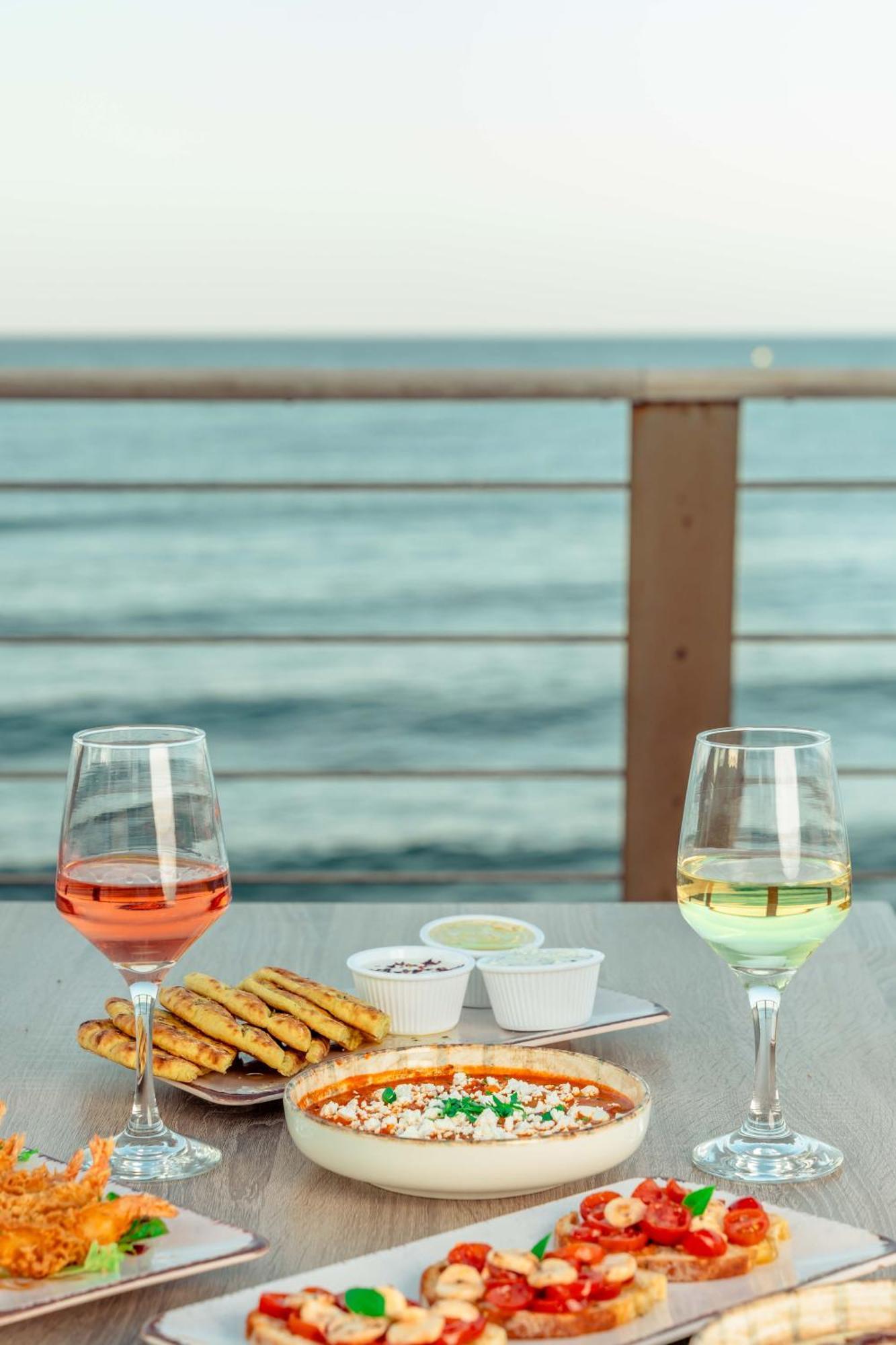 Maistrali Sea View *