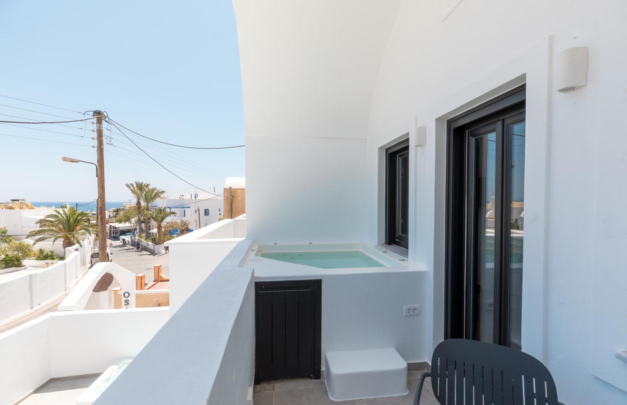 Nostos Apartment Kamari (Santorini)