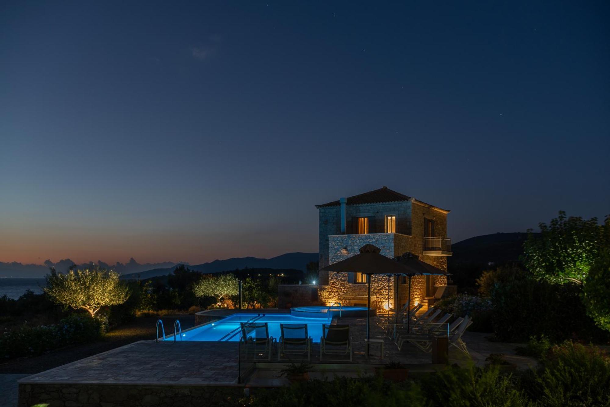 Mythos * Stoupa