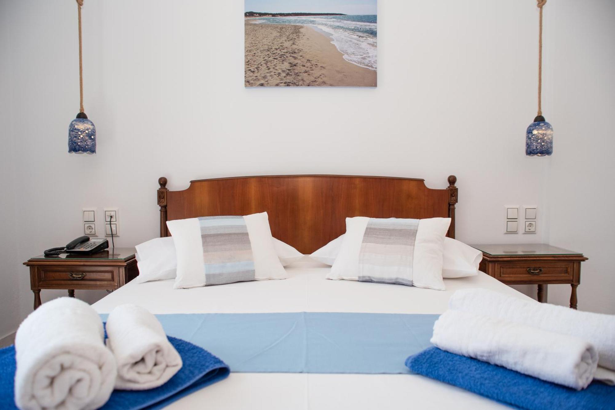 Adonis Naxos