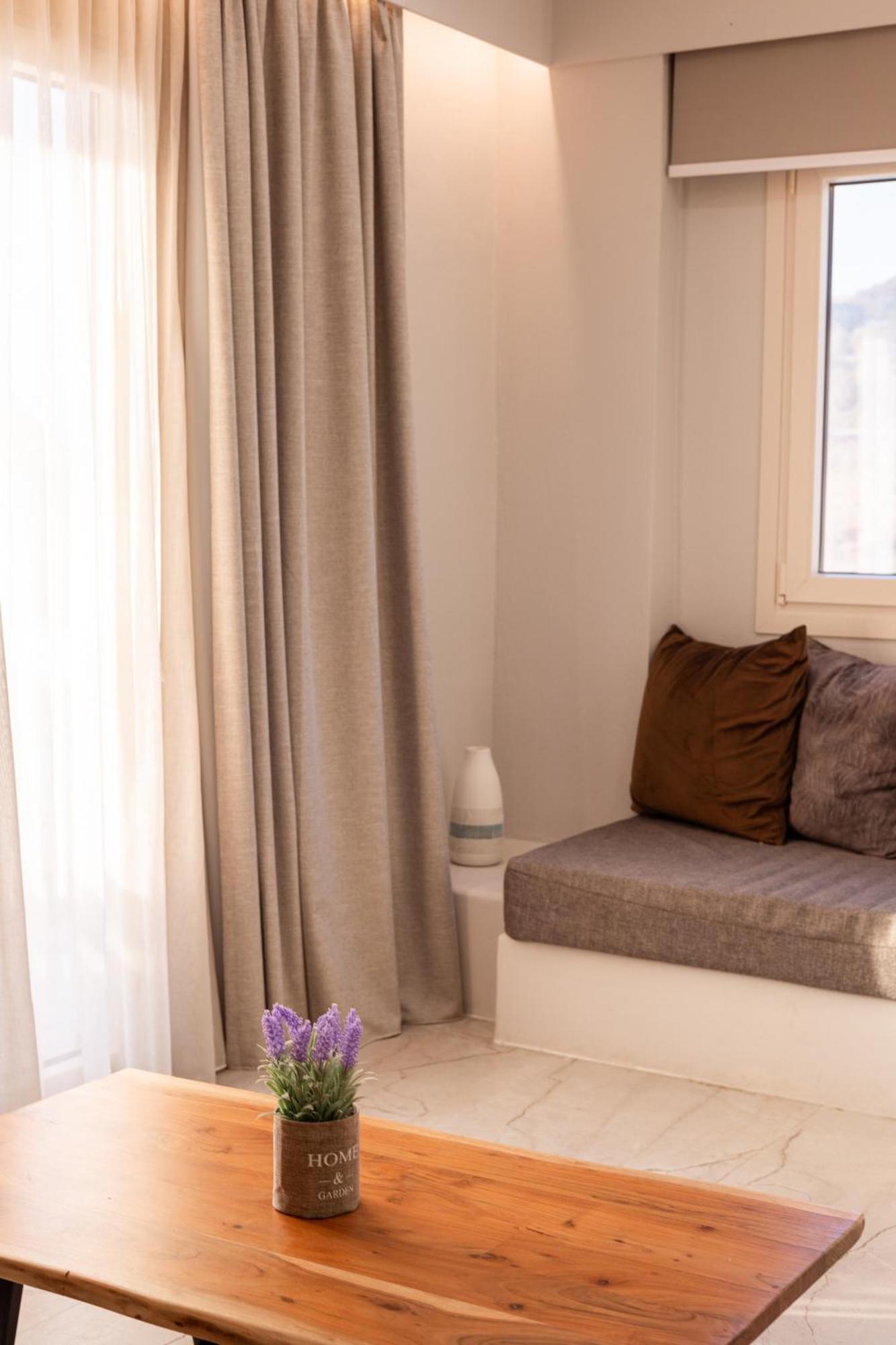 Finest -seaside With Private Swimming Pool- *