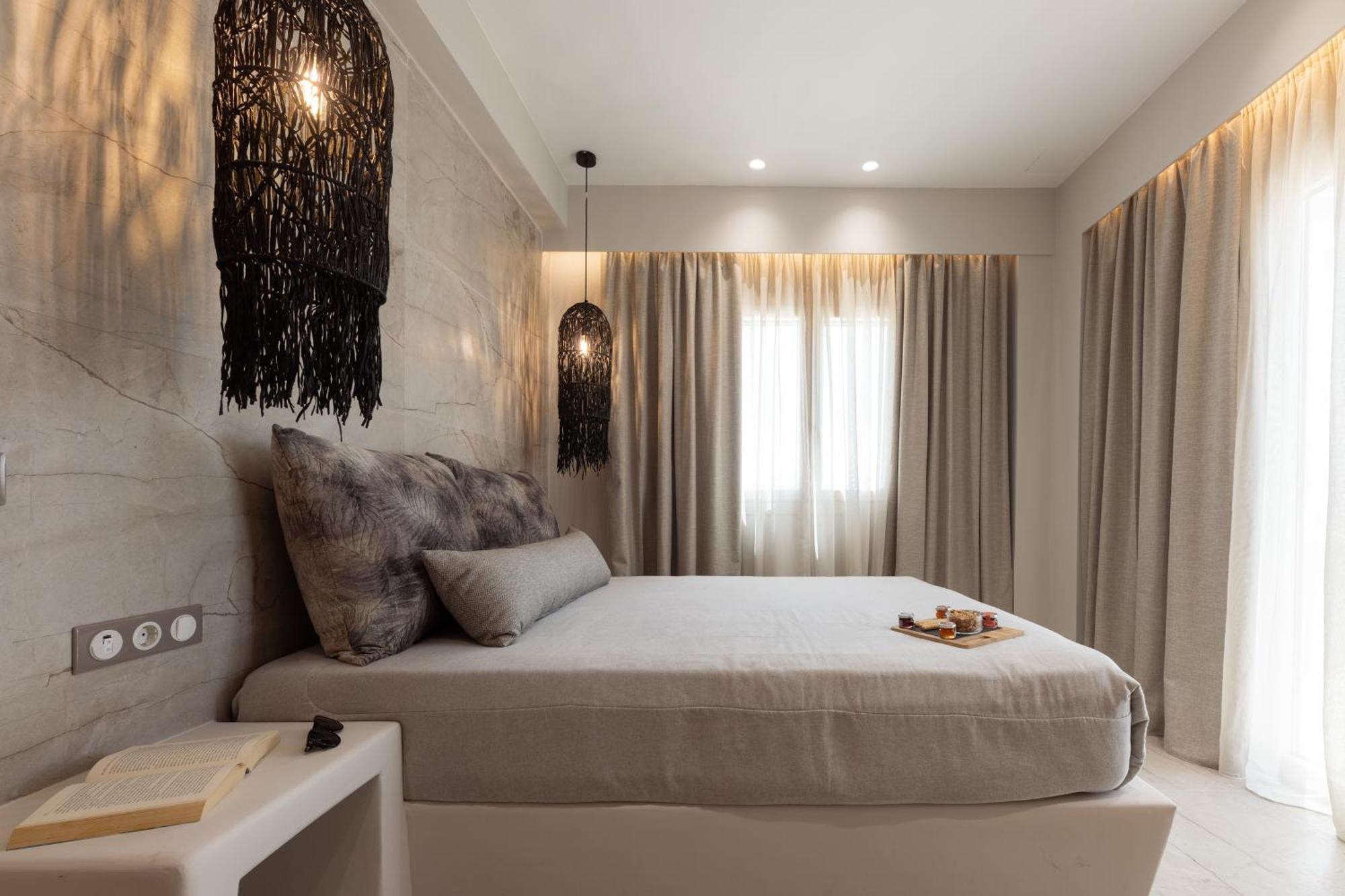 Finest -seaside With Private Swimming Pool- Villa *