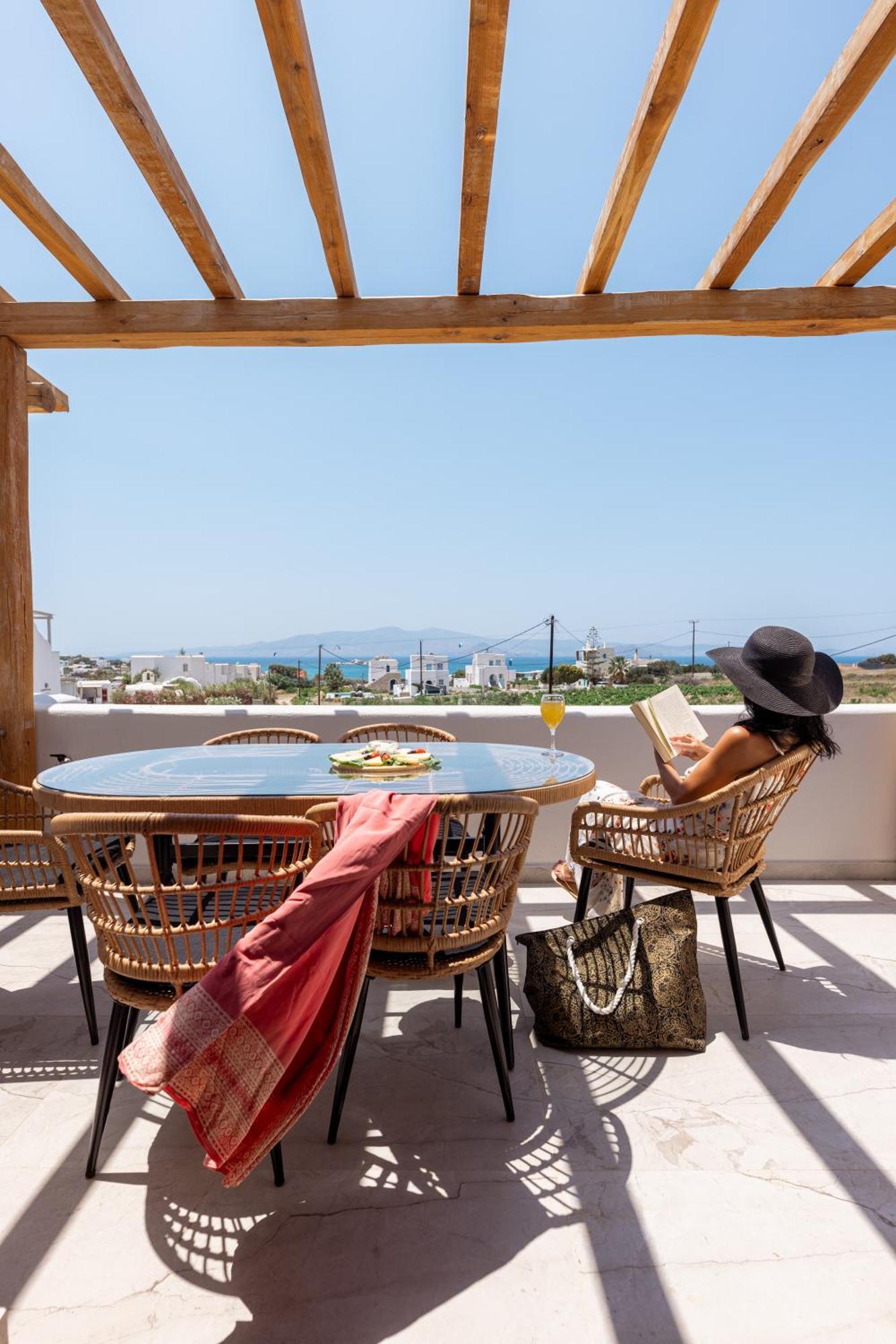 Finest -seaside With Private Swimming Pool- Villa