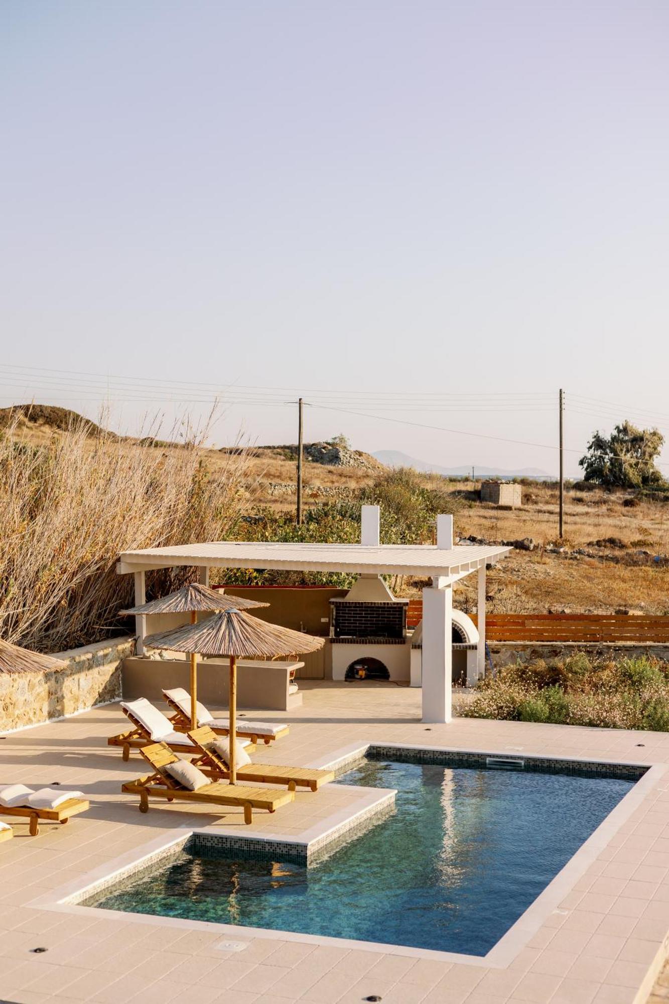 Finest -seaside With Private Swimming Pool-