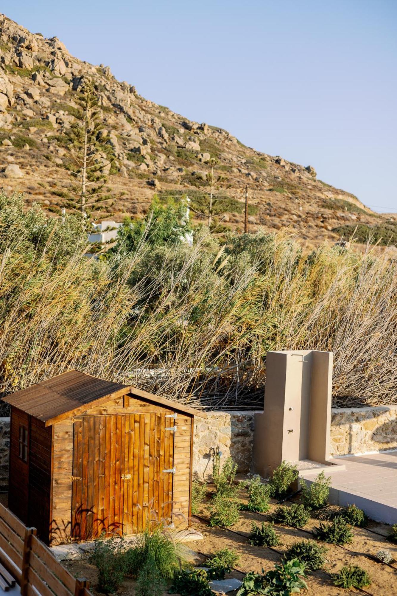 Finest -seaside With Private Swimming Pool- Villa