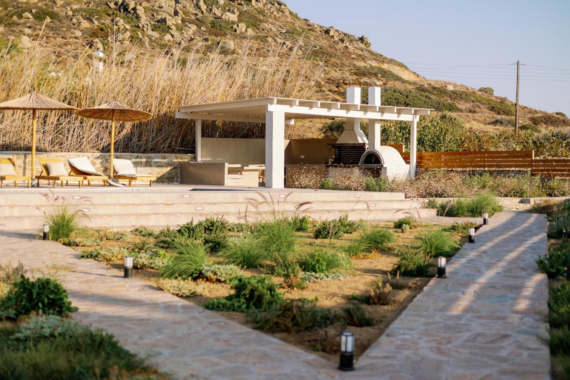Finest -seaside With Private Swimming Pool- *