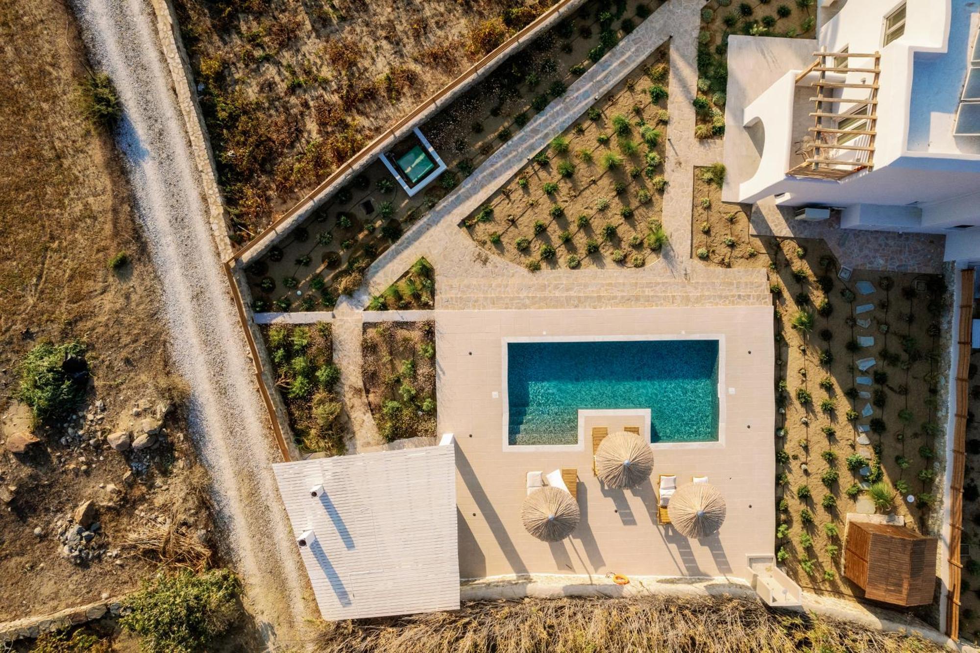Finest -seaside With Private Swimming Pool- Villa *