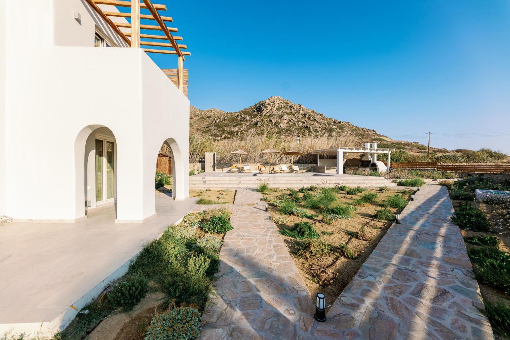 Finest -seaside With Private Swimming Pool-