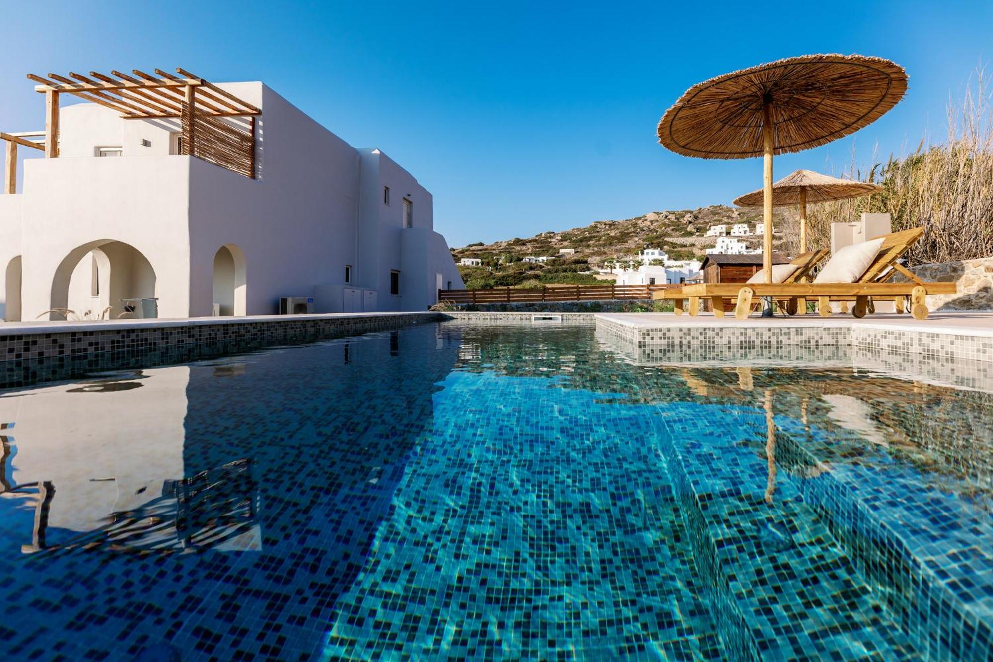 Finest -seaside With Private Swimming Pool- *