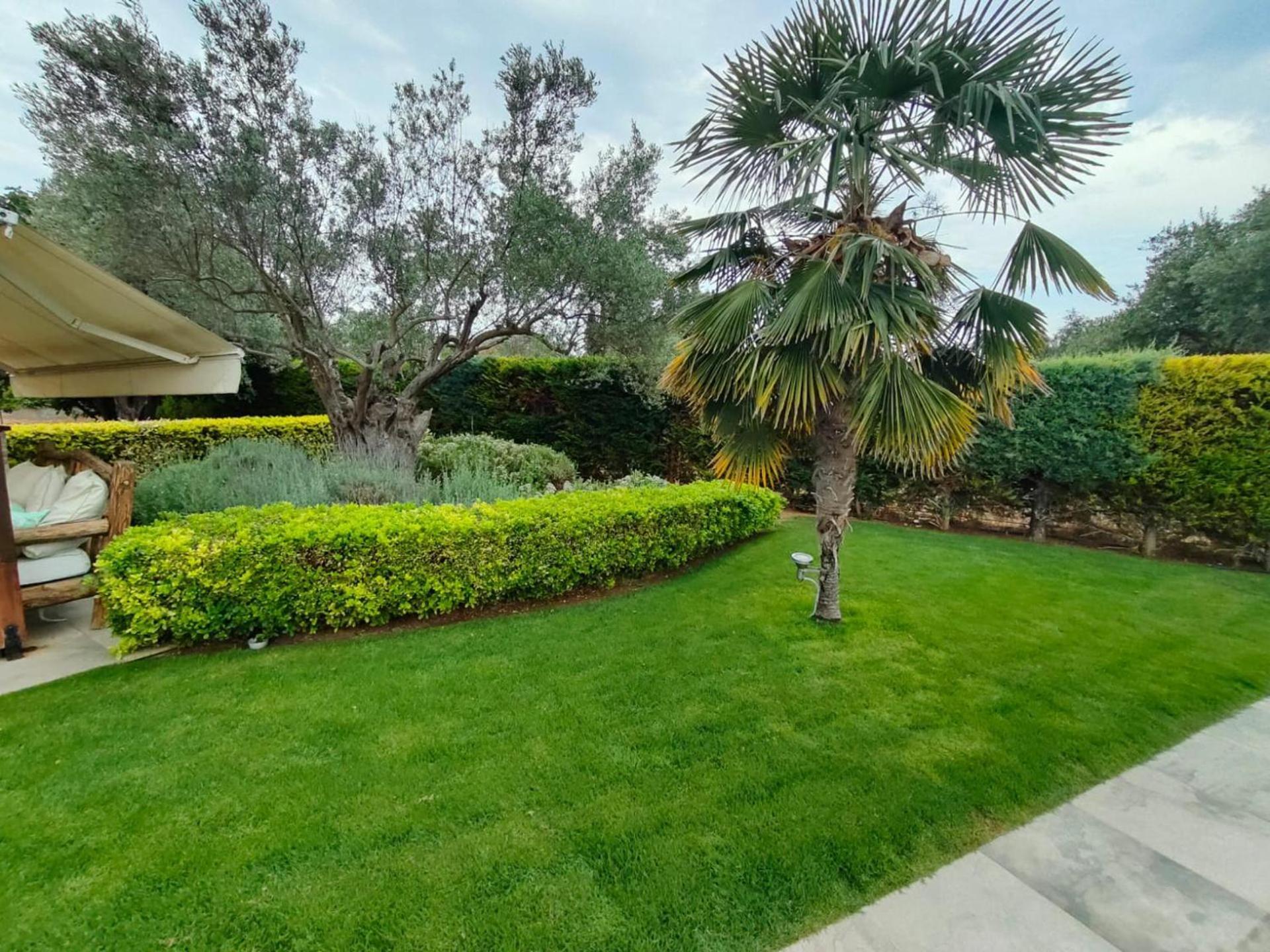 Luxurious 6 Bedroom In A Great Location Villa Chalkida