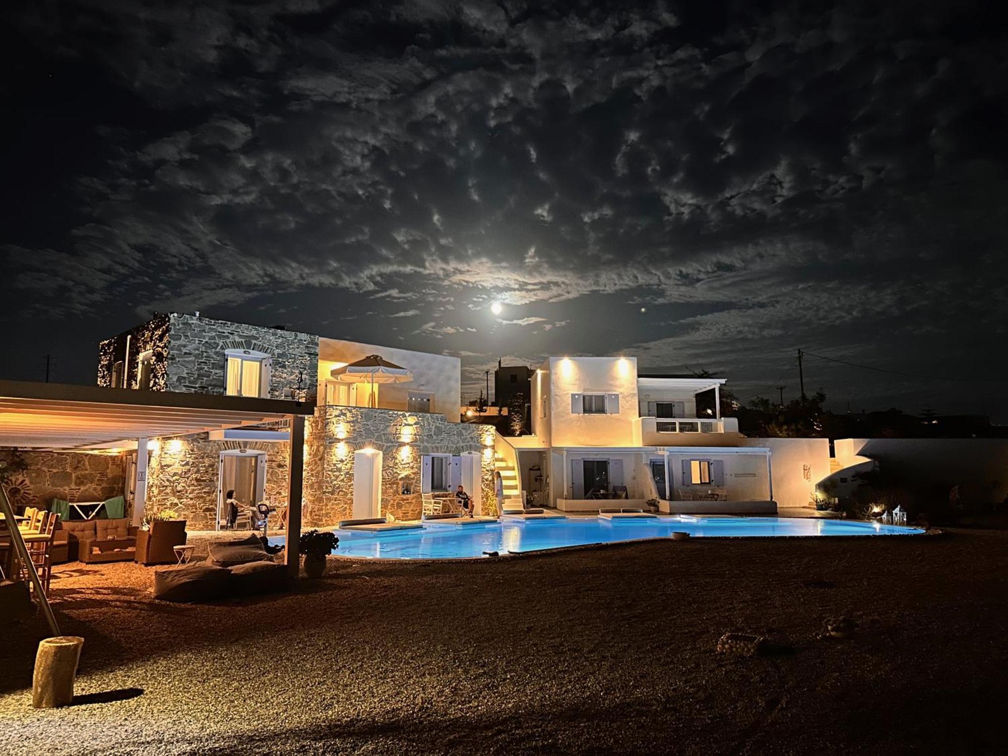 Blu And Country house Adamantas (Milos)