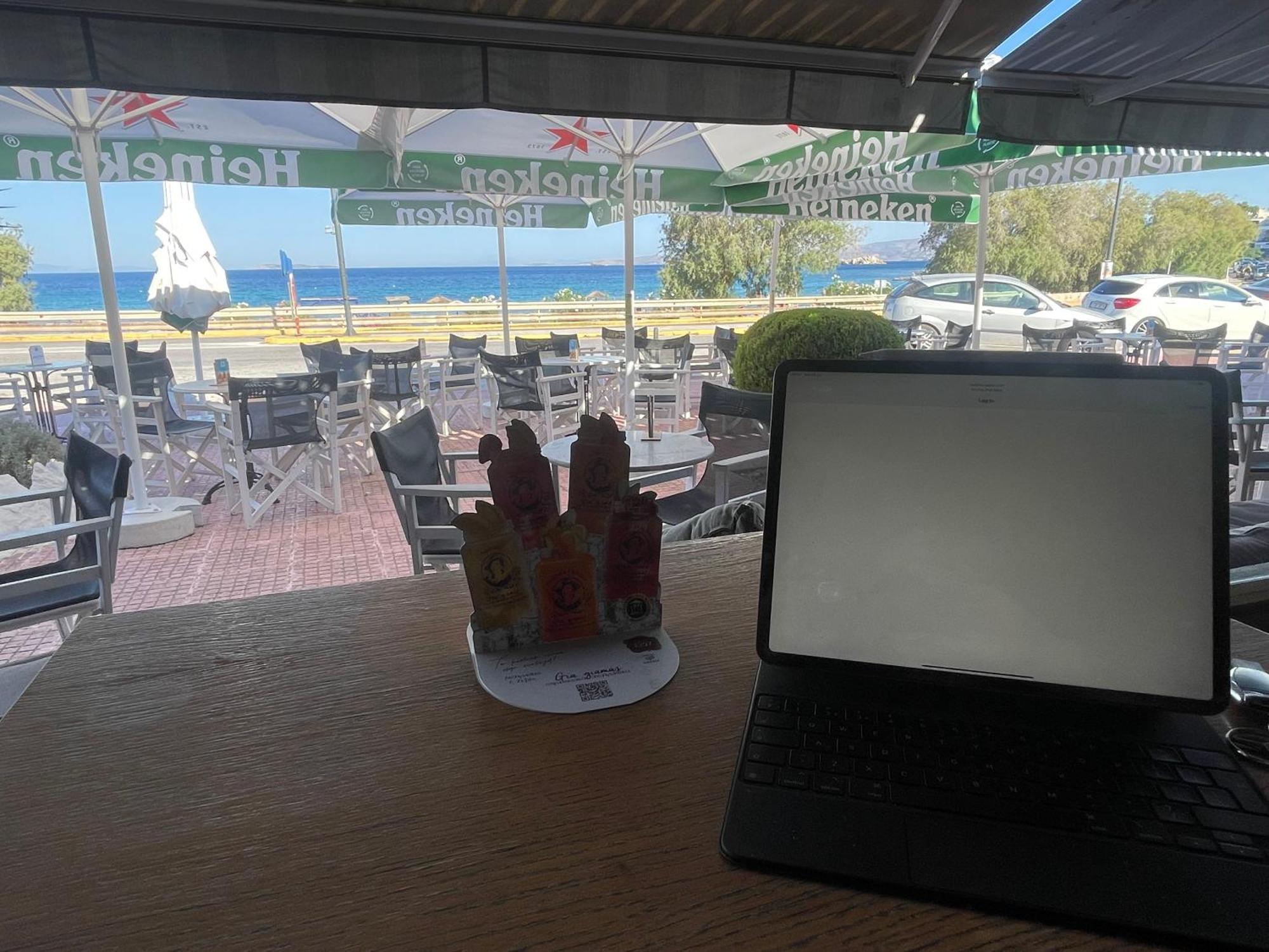 Eagles Nest Athenian Riviera In Aghia Marina Near Lagonisi, Next To The Close To Athens Airport *