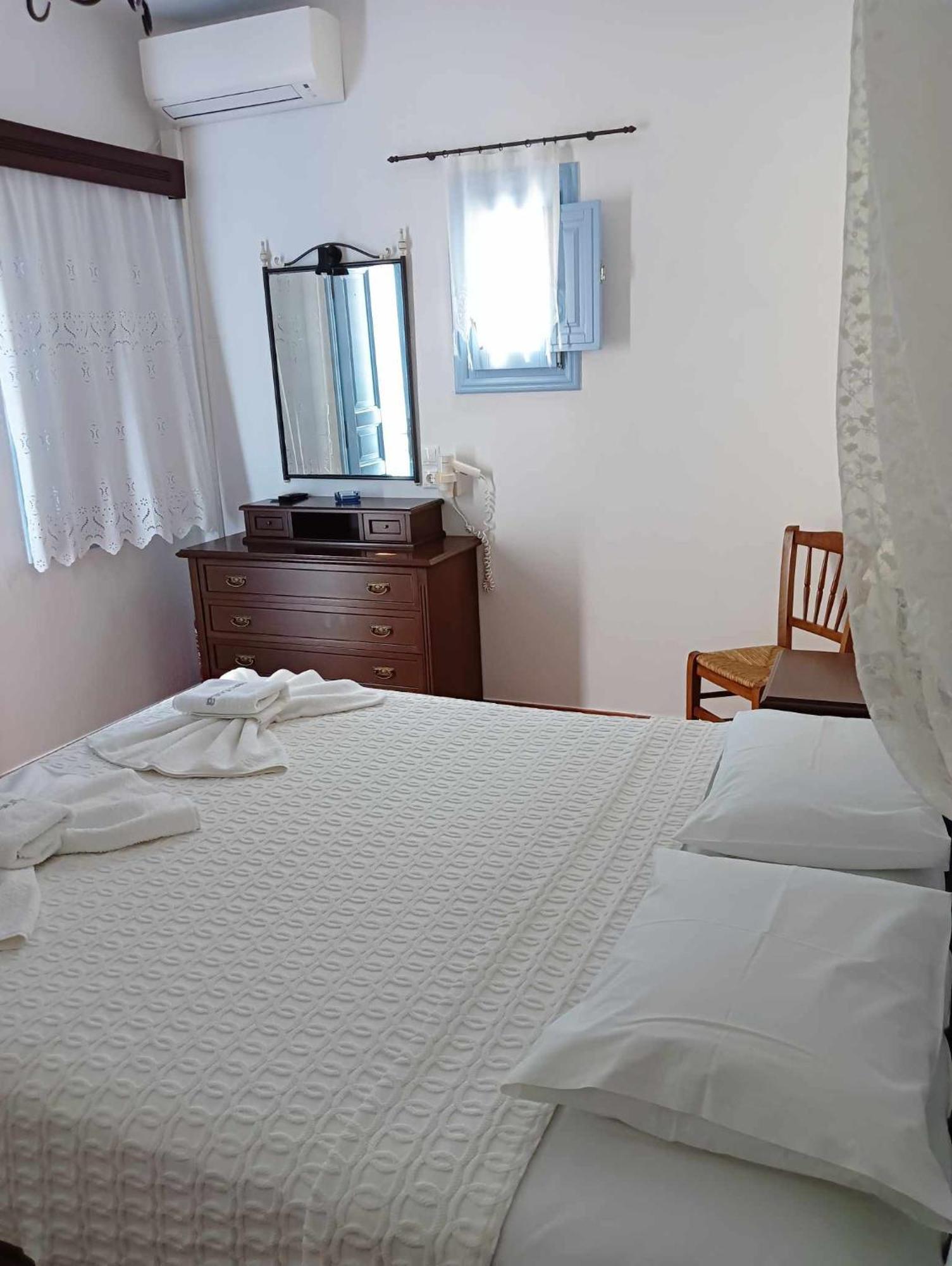 Anemousa 2* Folegandros Town