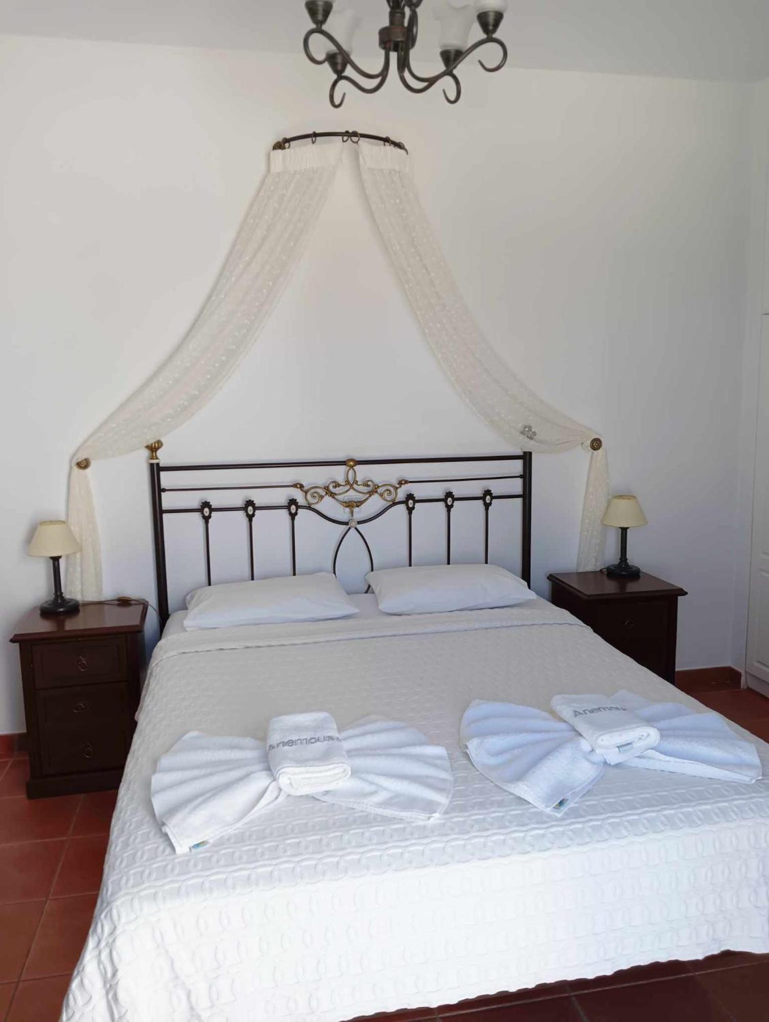 Anemousa 2* Folegandros Town